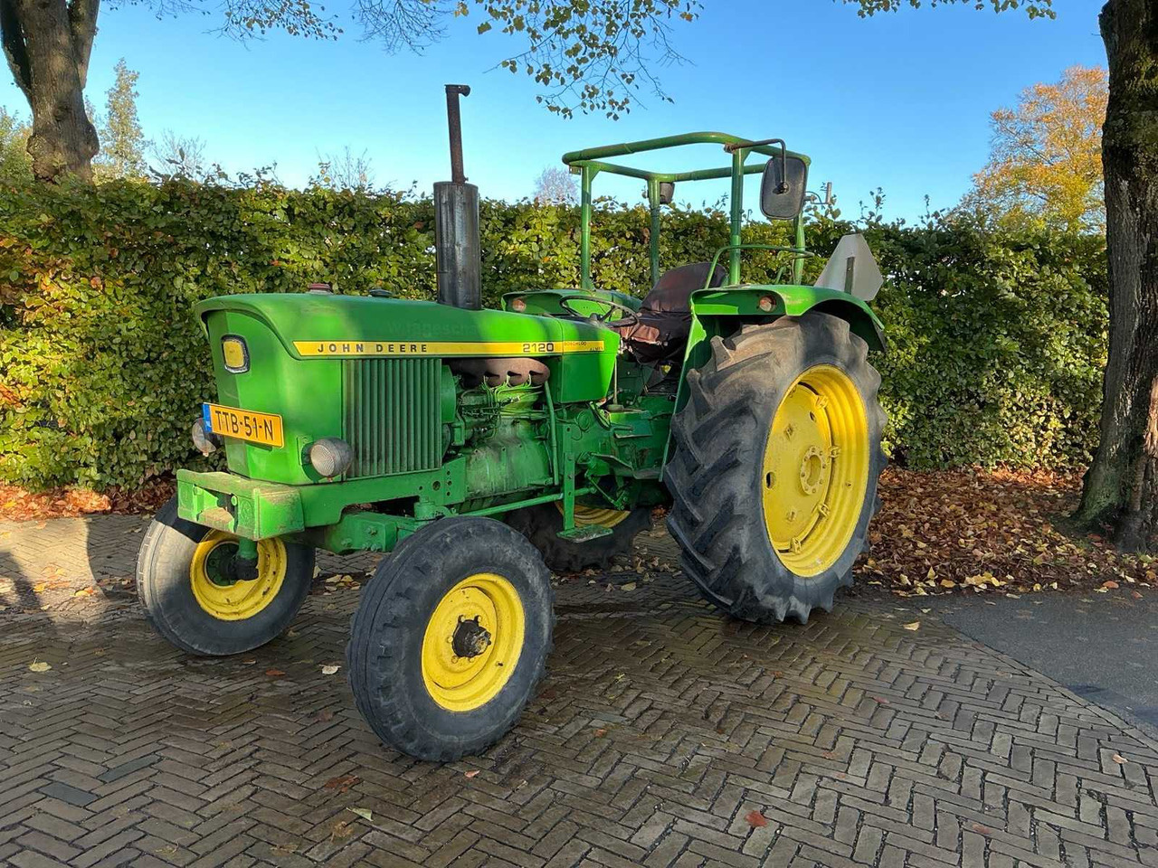 John deere 2120 - Tracteur agricole: photos 1 John deere 2120 - Tracteur agricole: photos 1