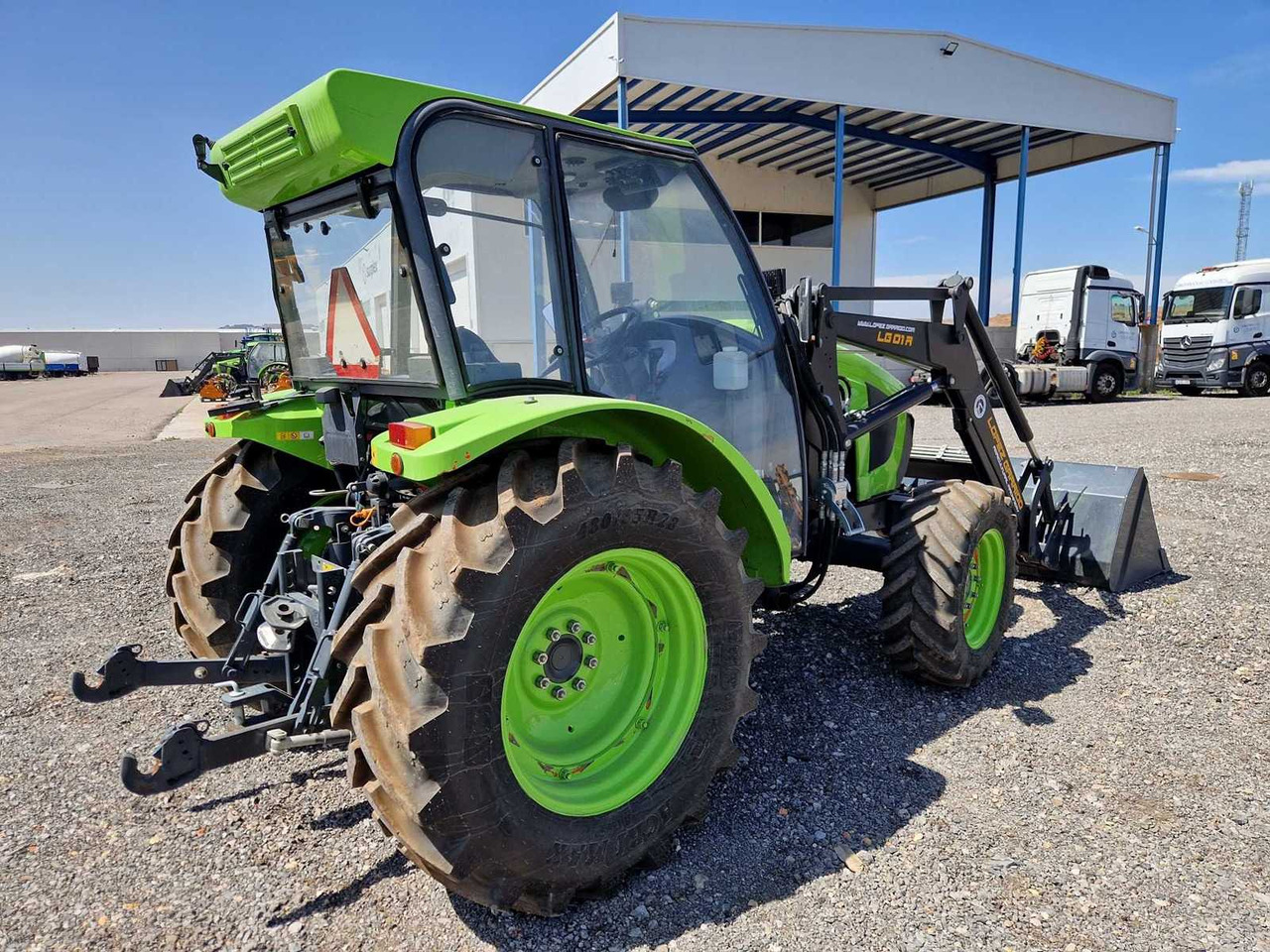 KUBOTA M 5111 L-R - Tracteur agricole: photos 5 KUBOTA M 5111 L-R - Tracteur agricole: photos 5