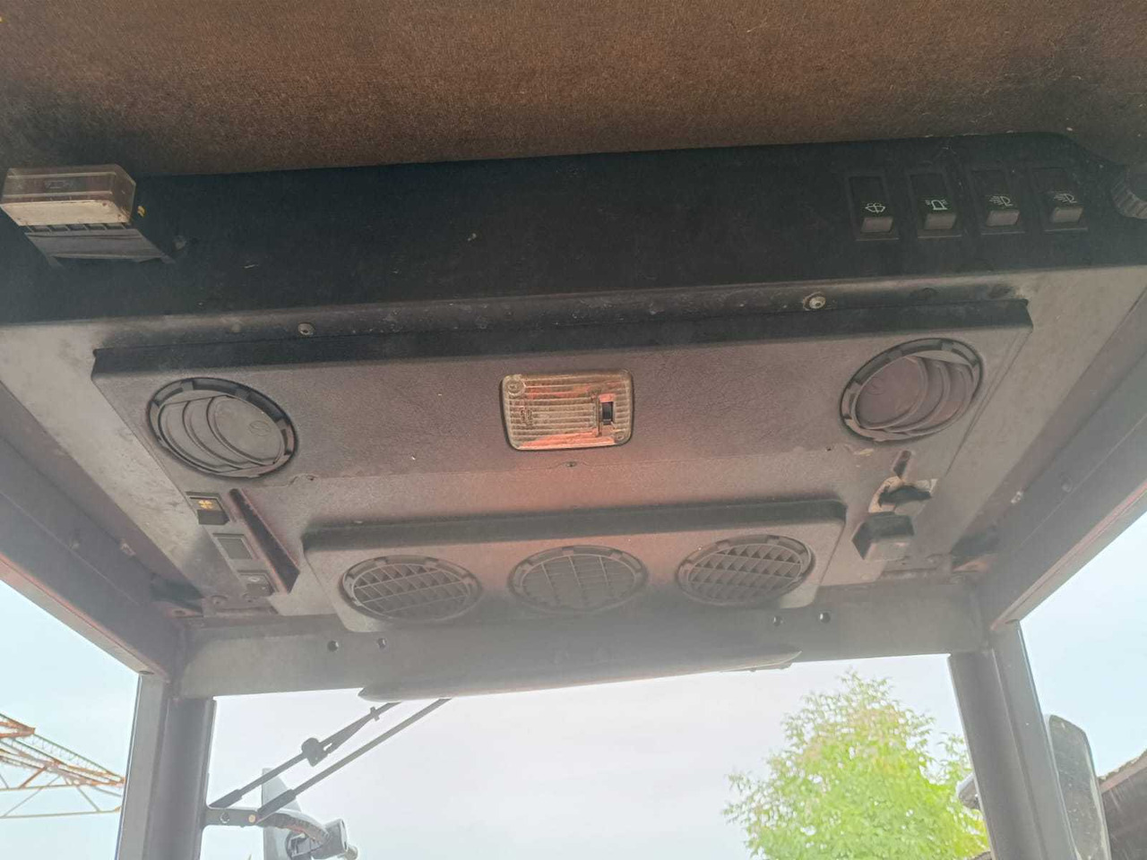 KUBOTA - STV40 - 4-WHEEL DRIVE TRACTOR - Tracteur agricole: photos 5 KUBOTA - STV40 - 4-WHEEL DRIVE TRACTOR - Tracteur agricole: photos 5