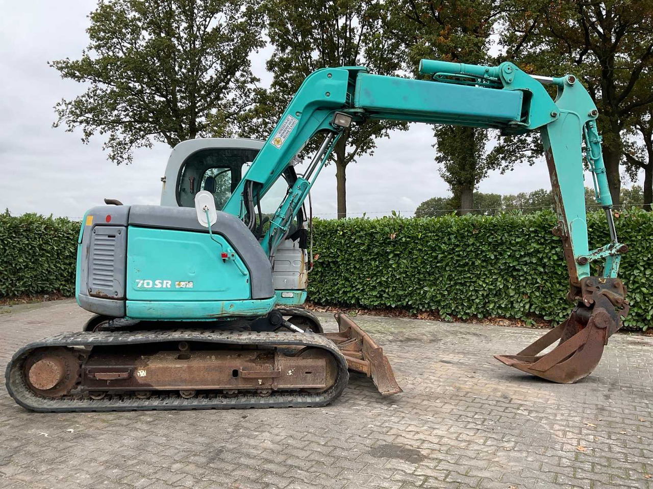Kobelco SK70SR-1E - Pelle sur chenille: photos 5 Kobelco SK70SR-1E - Pelle sur chenille: photos 5