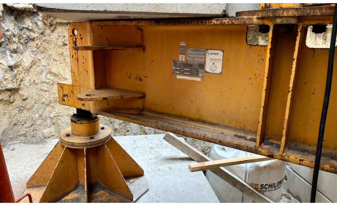 Grue à tour Liebherr 110 EC-B 6 FR.tronic: photos 8