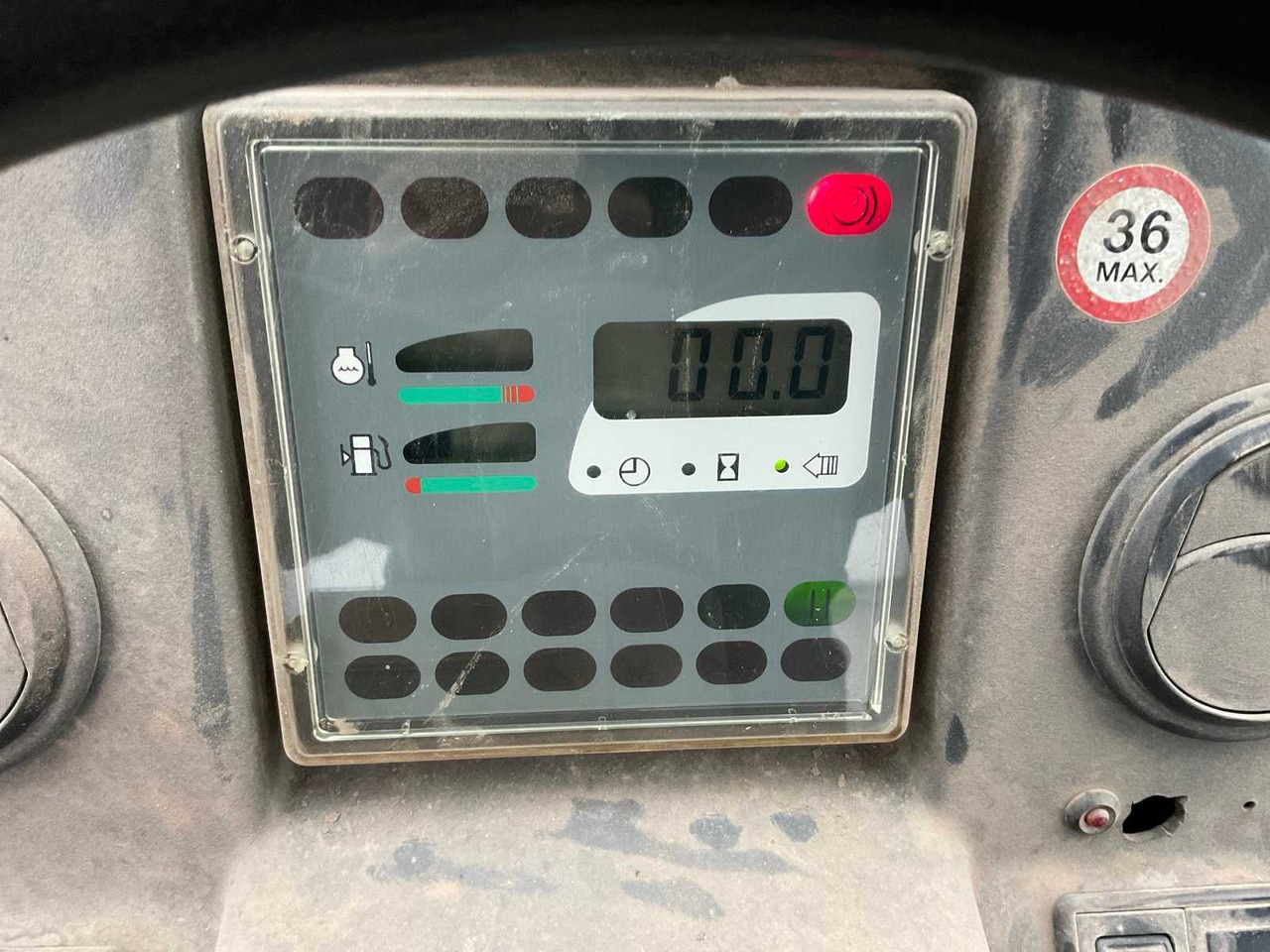 Chargeuse sur pneus Liebherr L524: photos 41
