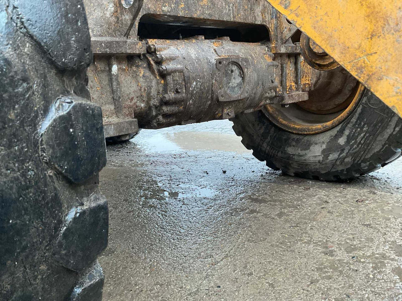 Chargeuse sur pneus Liebherr L524: photos 26