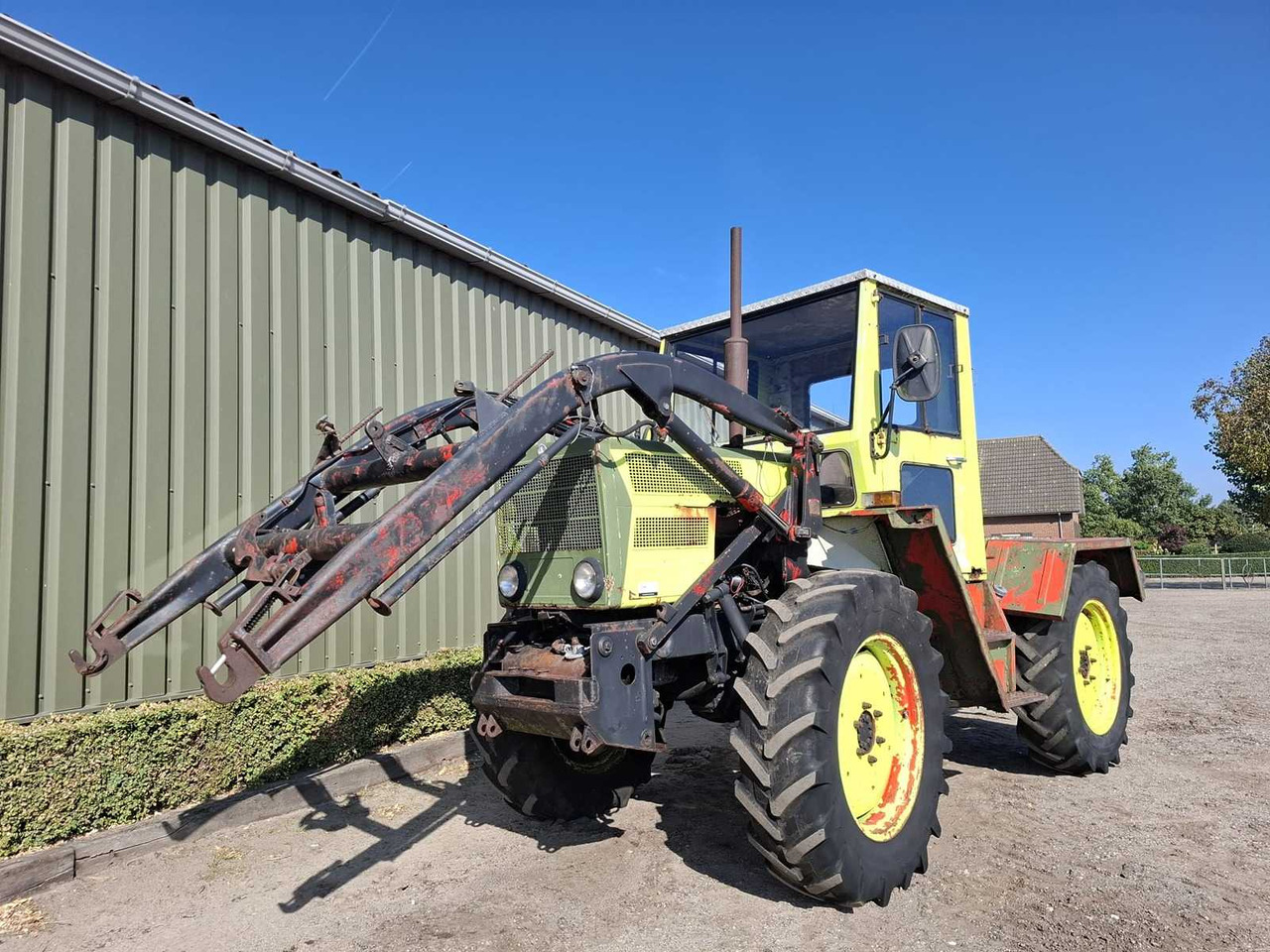 MB (MERCEDES BENZ) - TRAC 65/70 - ALL-WHEEL DRIVE FARM TRACTOR - Tracteur agricole: photos 4 MB (MERCEDES BENZ) - TRAC 65/70 - ALL-WHEEL DRIVE FARM TRACTOR - Tracteur agricole: photos 4