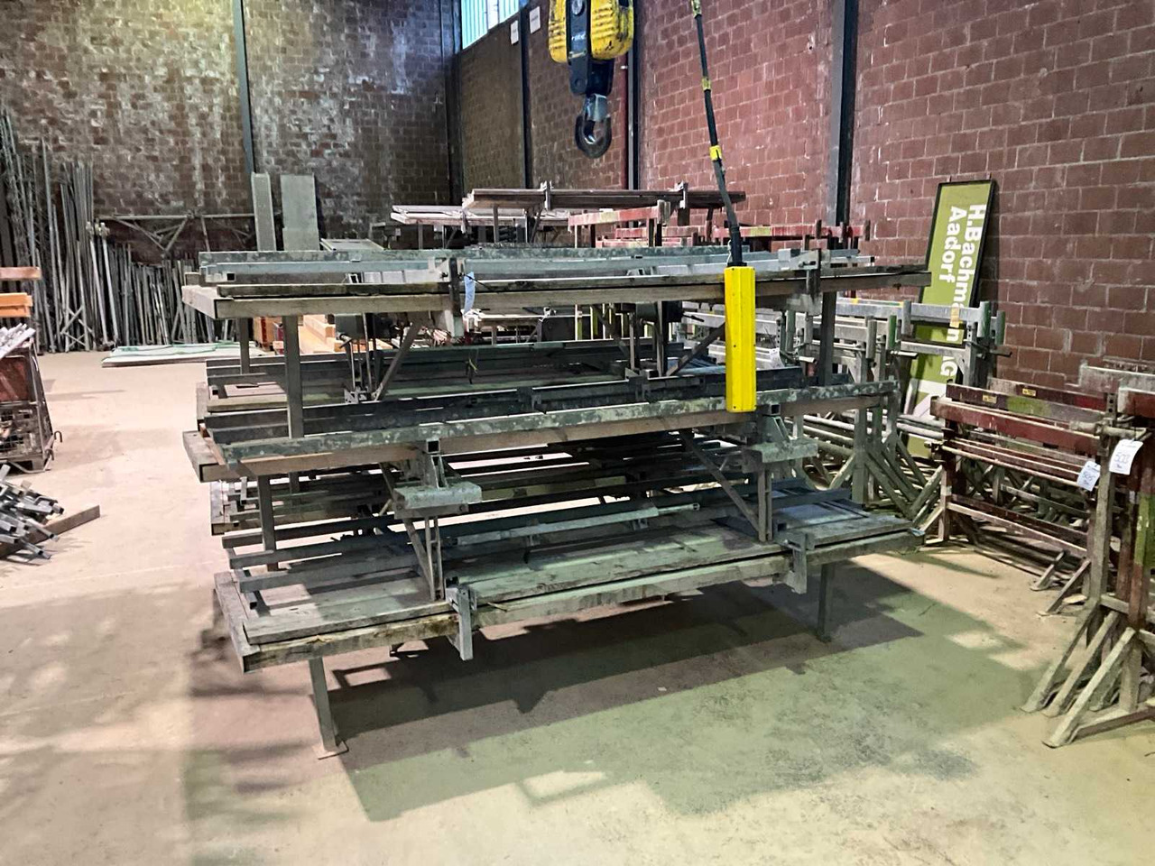 MBT - AERIAL WORK PLATFORMS (6X) - Nacelle: photos 1 MBT - AERIAL WORK PLATFORMS (6X) - Nacelle: photos 1