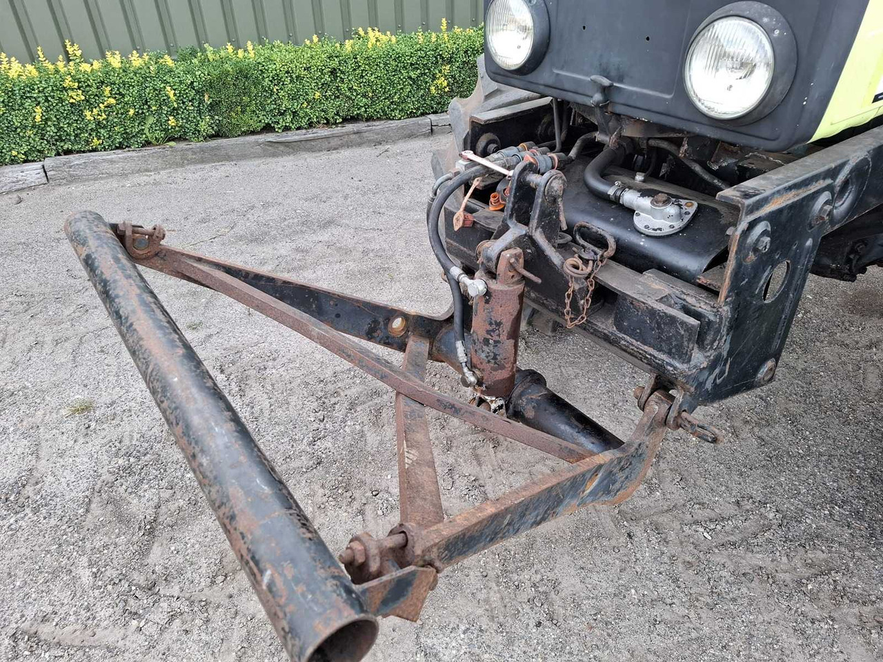 MERCEDES-BENZ - MB TRAC 800 - ALL-WHEEL DRIVE AGRICULTURAL TRACTOR - Tracteur agricole: photos 4 MERCEDES-BENZ - MB TRAC 800 - ALL-WHEEL DRIVE AGRICULTURAL TRACTOR - Tracteur agricole: photos 4