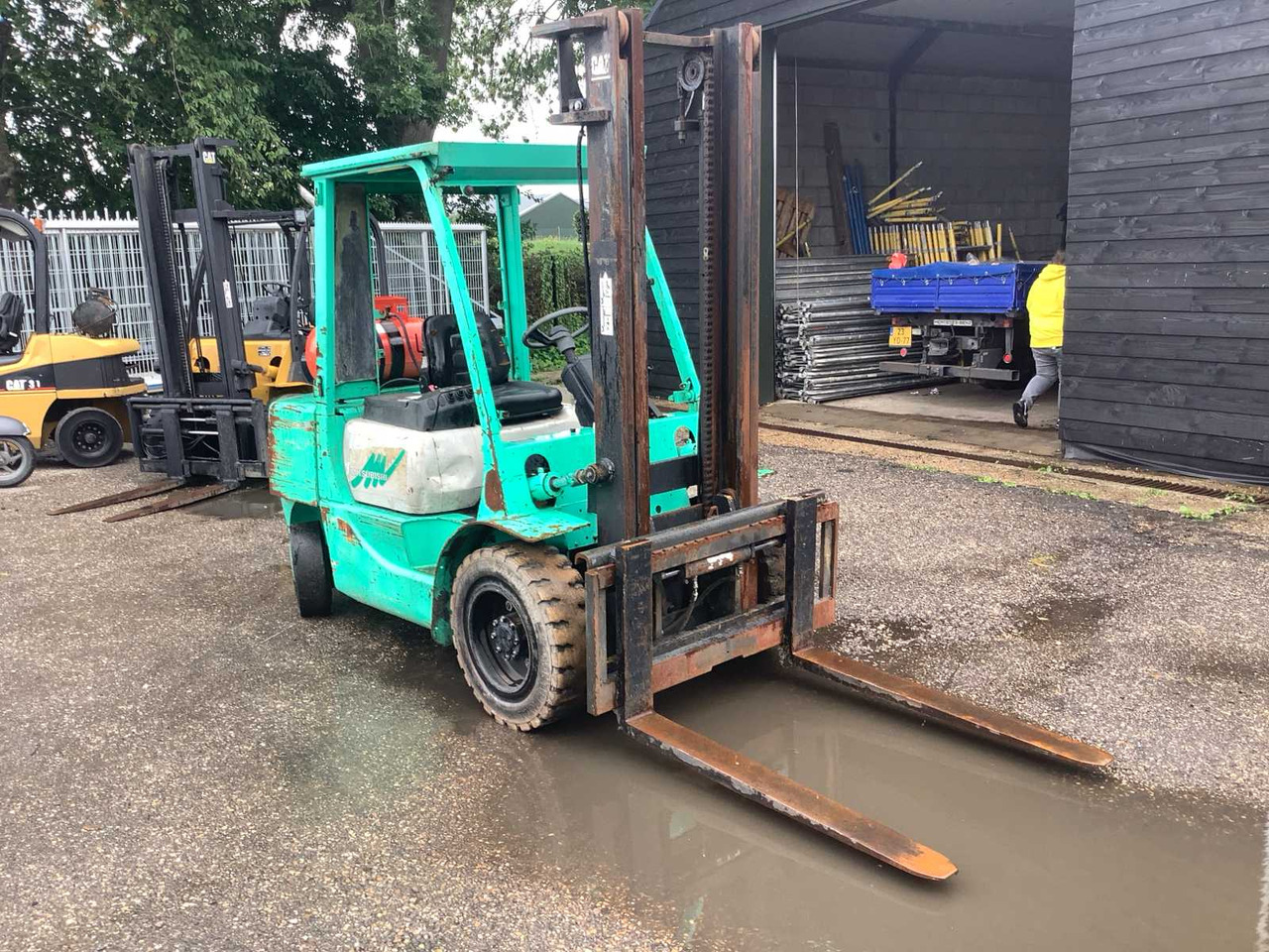 MISUBITSI FG35 FORKLIFT - Chariot élévateur: photos 1 MISUBITSI FG35 FORKLIFT - Chariot élévateur: photos 1