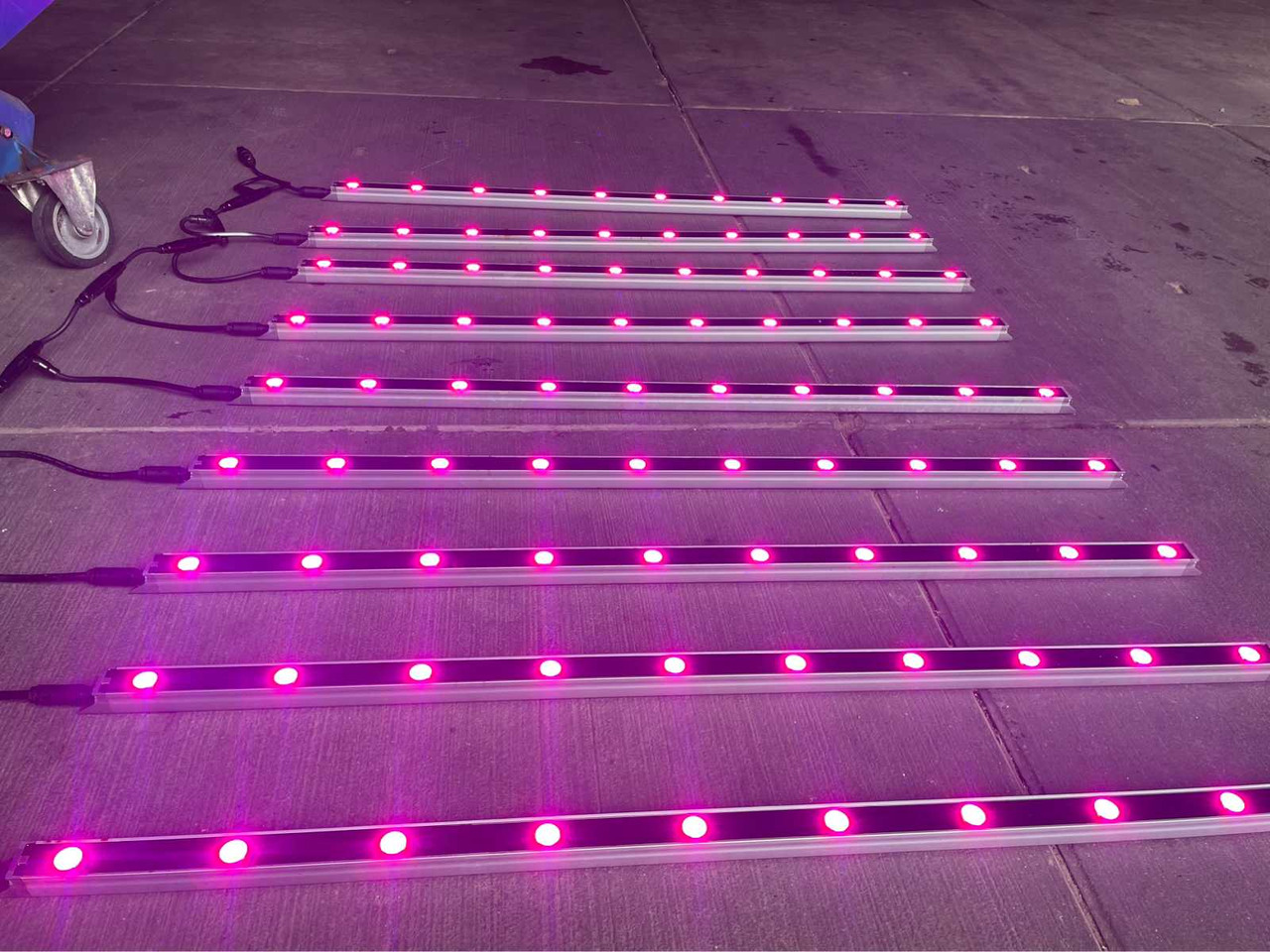 Philips GP LED production DR/B 150 LB - Machine agricole: photos 1 Philips GP LED production DR/B 150 LB - Machine agricole: photos 1