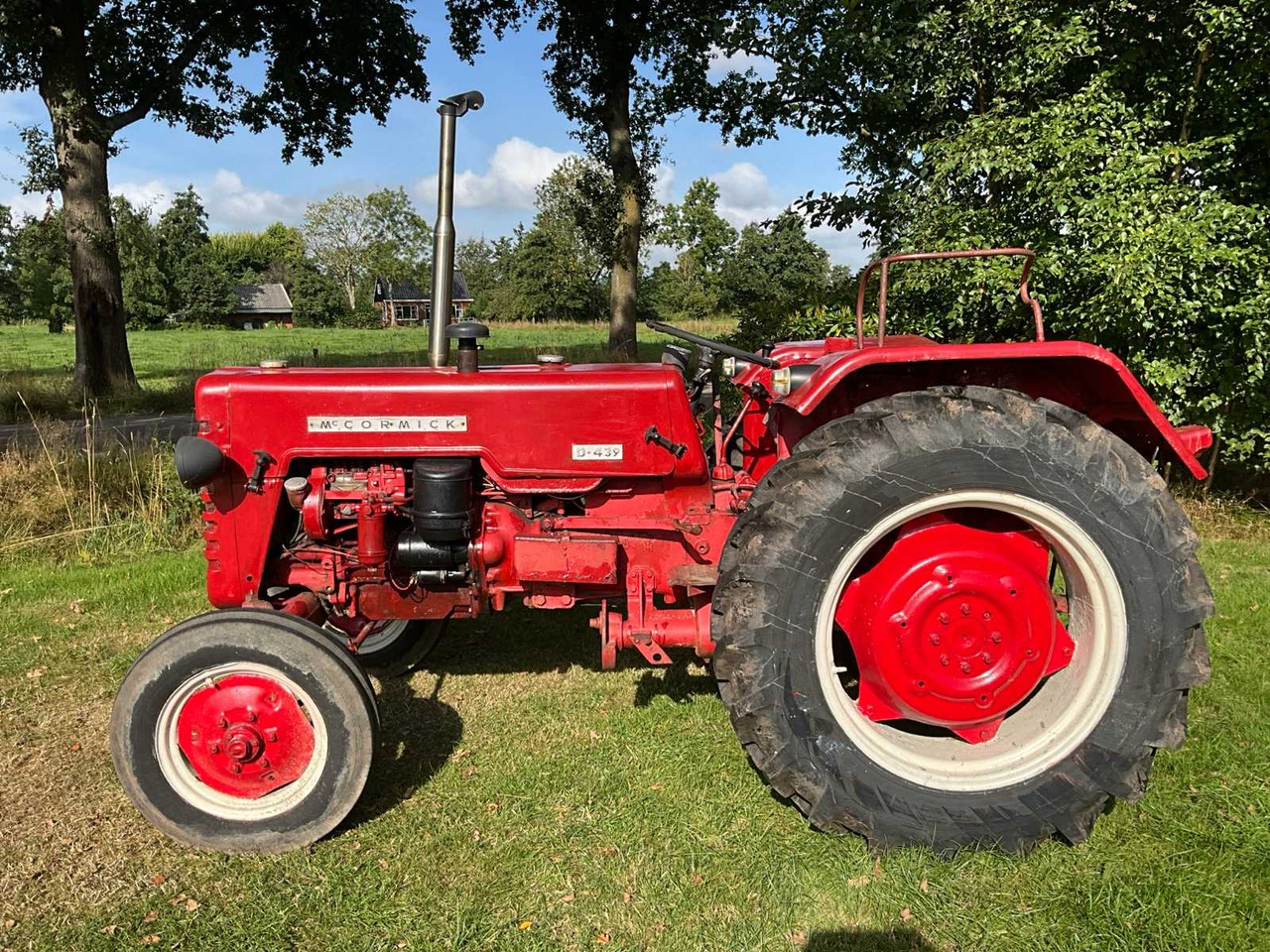 McCormick D-432 - Tracteur agricole: photos 5 McCormick D-432 - Tracteur agricole: photos 5