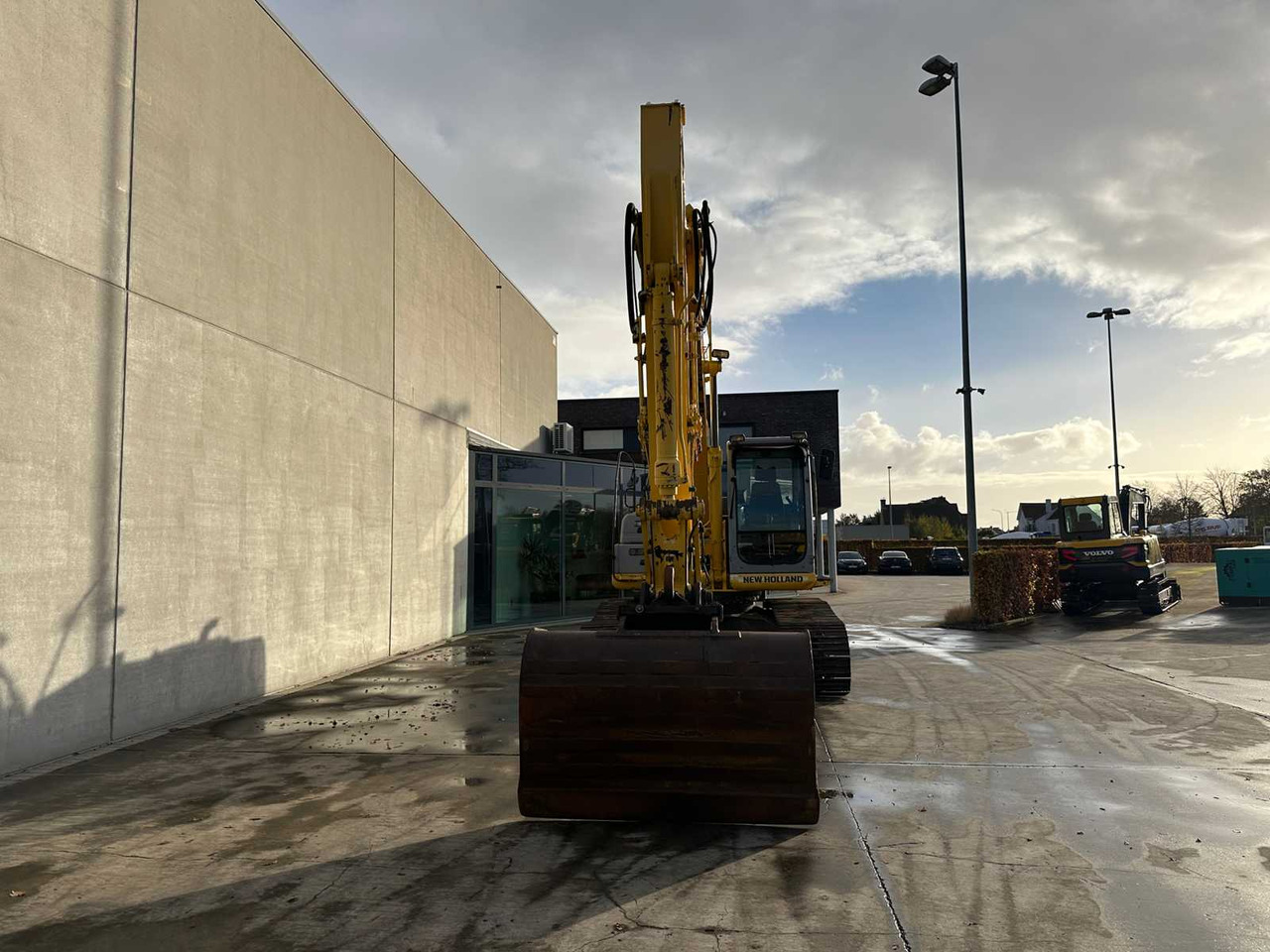 NEW HOLLAND - 2008 - E215B - CRAWLER EXCAVATOR - Pelle: photos 2 NEW HOLLAND - 2008 - E215B - CRAWLER EXCAVATOR - Pelle: photos 2