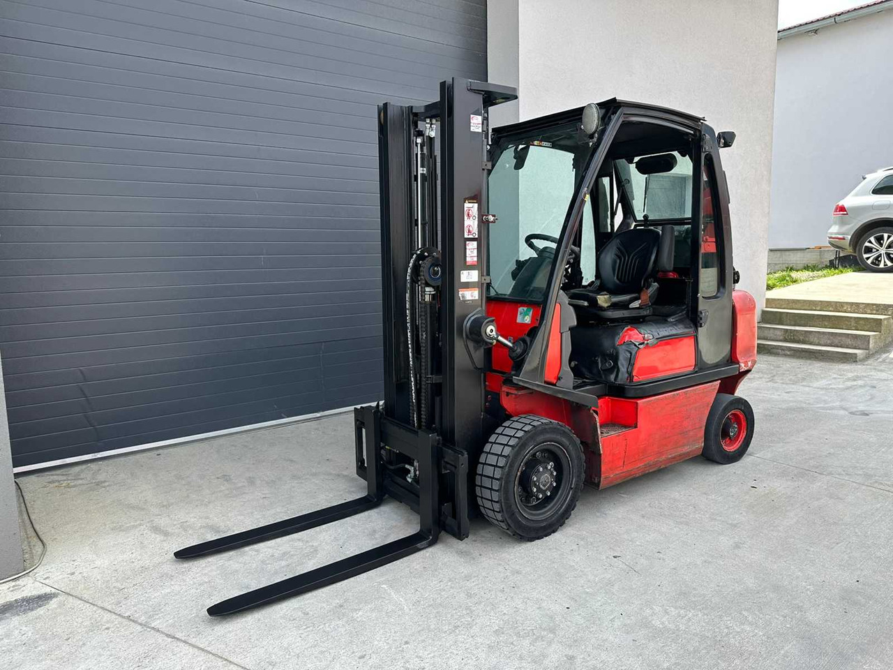 NISSAN - U1D2A25LQ - FORKLIFT TRUCKS - 2016 - Chariot élévateur: photos 1 NISSAN - U1D2A25LQ - FORKLIFT TRUCKS - 2016 - Chariot élévateur: photos 1