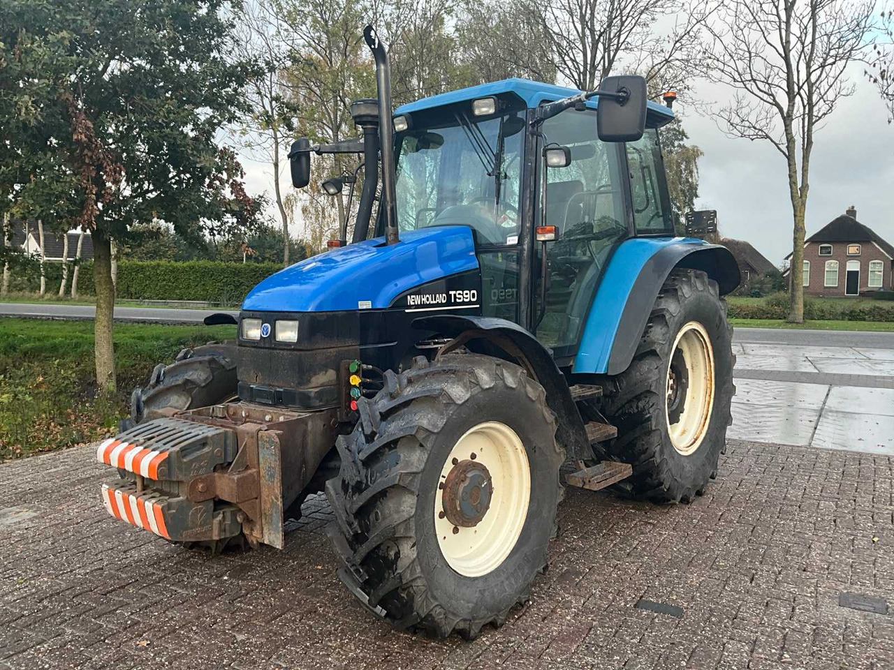 New holland TS90 - Tracteur agricole: photos 2 New holland TS90 - Tracteur agricole: photos 2
