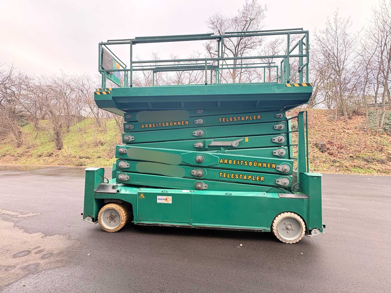 PB LIFTTECHNIK S225-12 ES 22M - SCISSOR LIFT - Nacelle: photos 5 PB LIFTTECHNIK S225-12 ES 22M - SCISSOR LIFT - Nacelle: photos 5