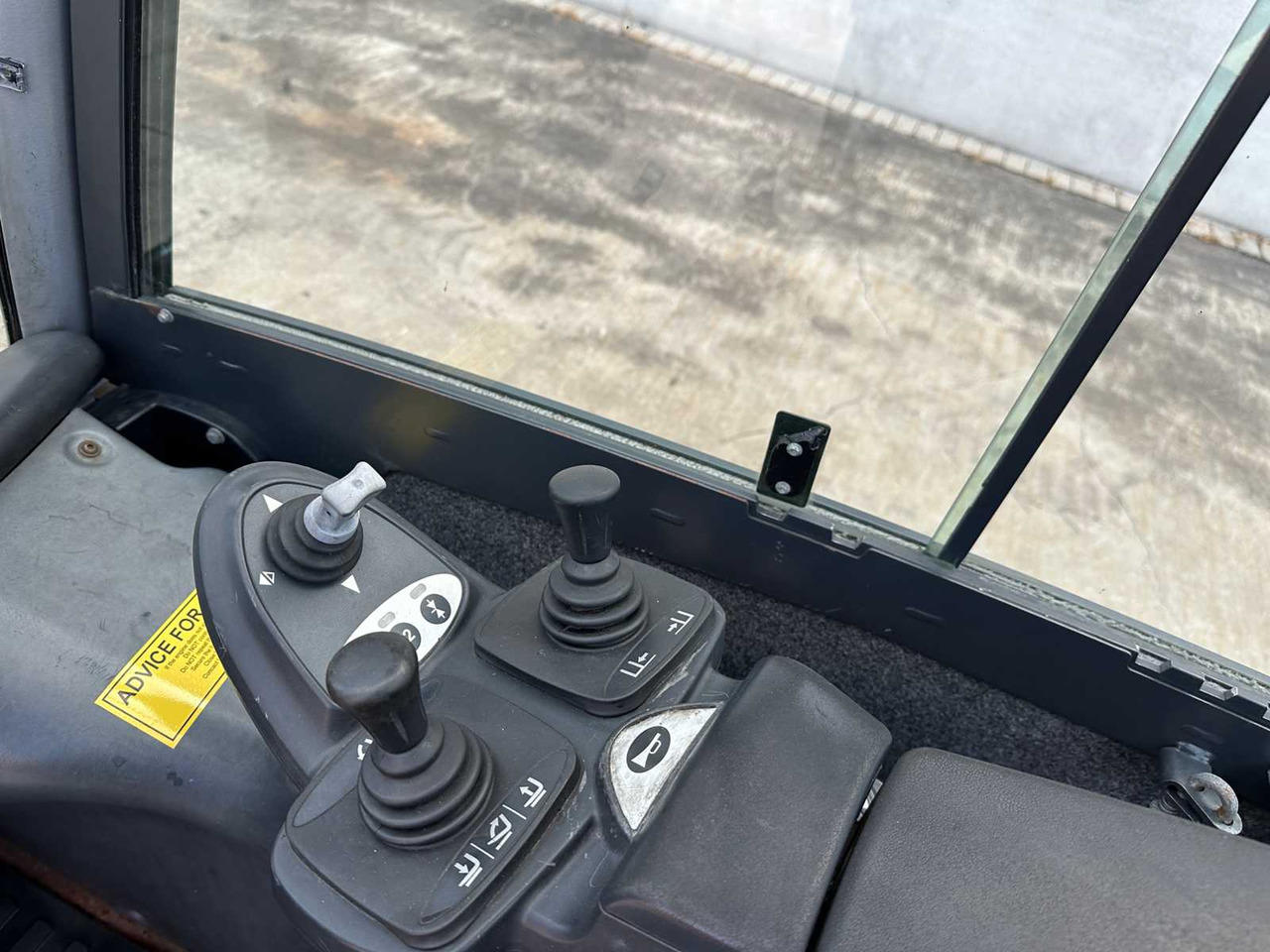 Chariot élévateur STILL - 2012 - RX70-18T - FORKLIFT TRUCK: photos 24