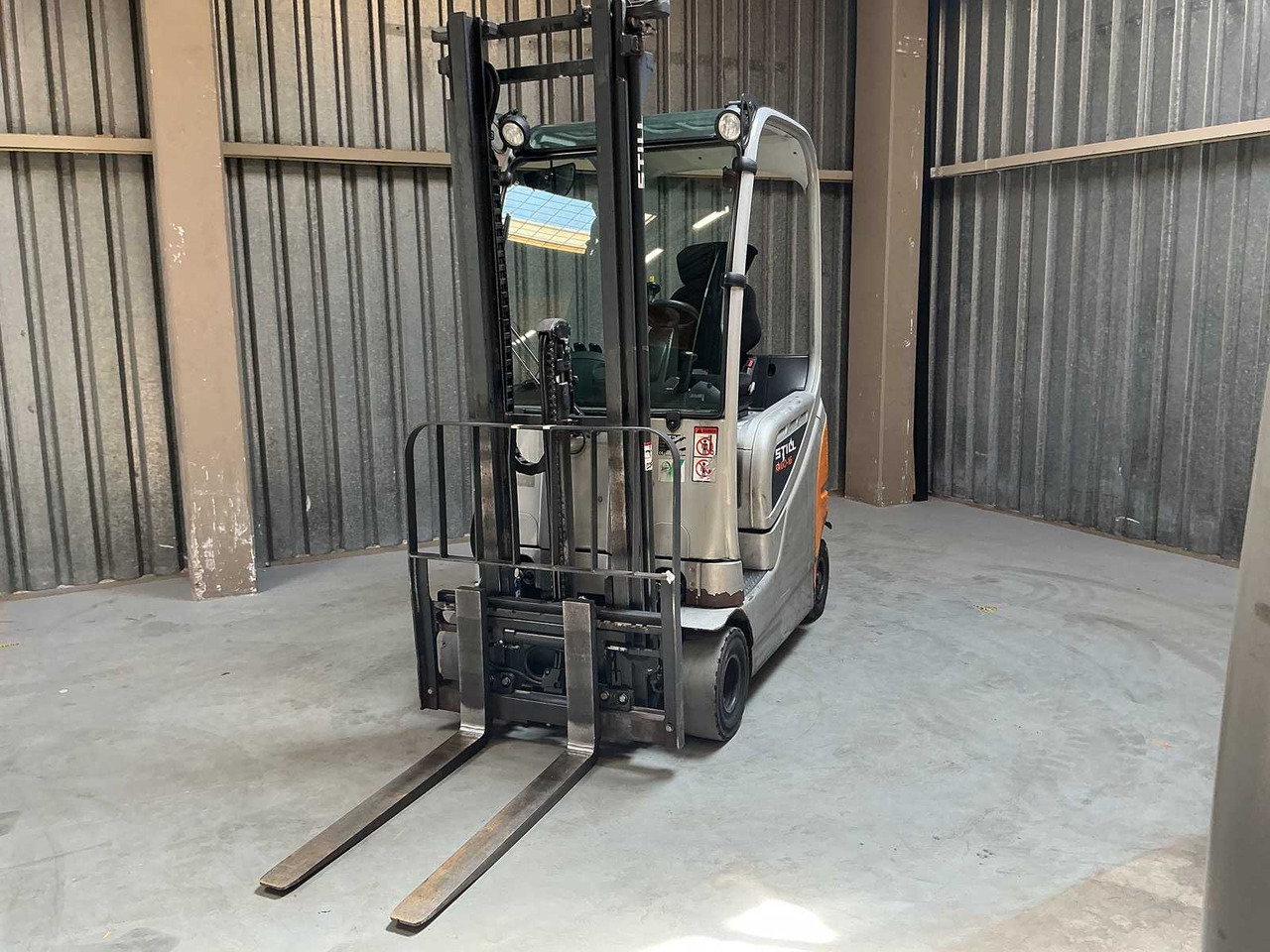 STILL - RX-60-16 - FORKLIFT TRUCKS - Chariot élévateur: photos 1 STILL - RX-60-16 - FORKLIFT TRUCKS - Chariot élévateur: photos 1
