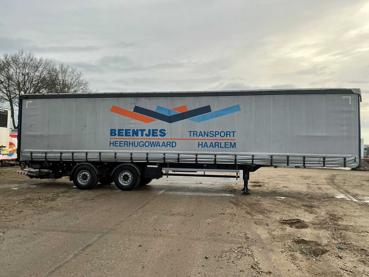 2011 TRACON TAUTLINER SEMI-TRAILER - Semi-remorque: photos 4 2011 TRACON TAUTLINER SEMI-TRAILER - Semi-remorque: photos 4