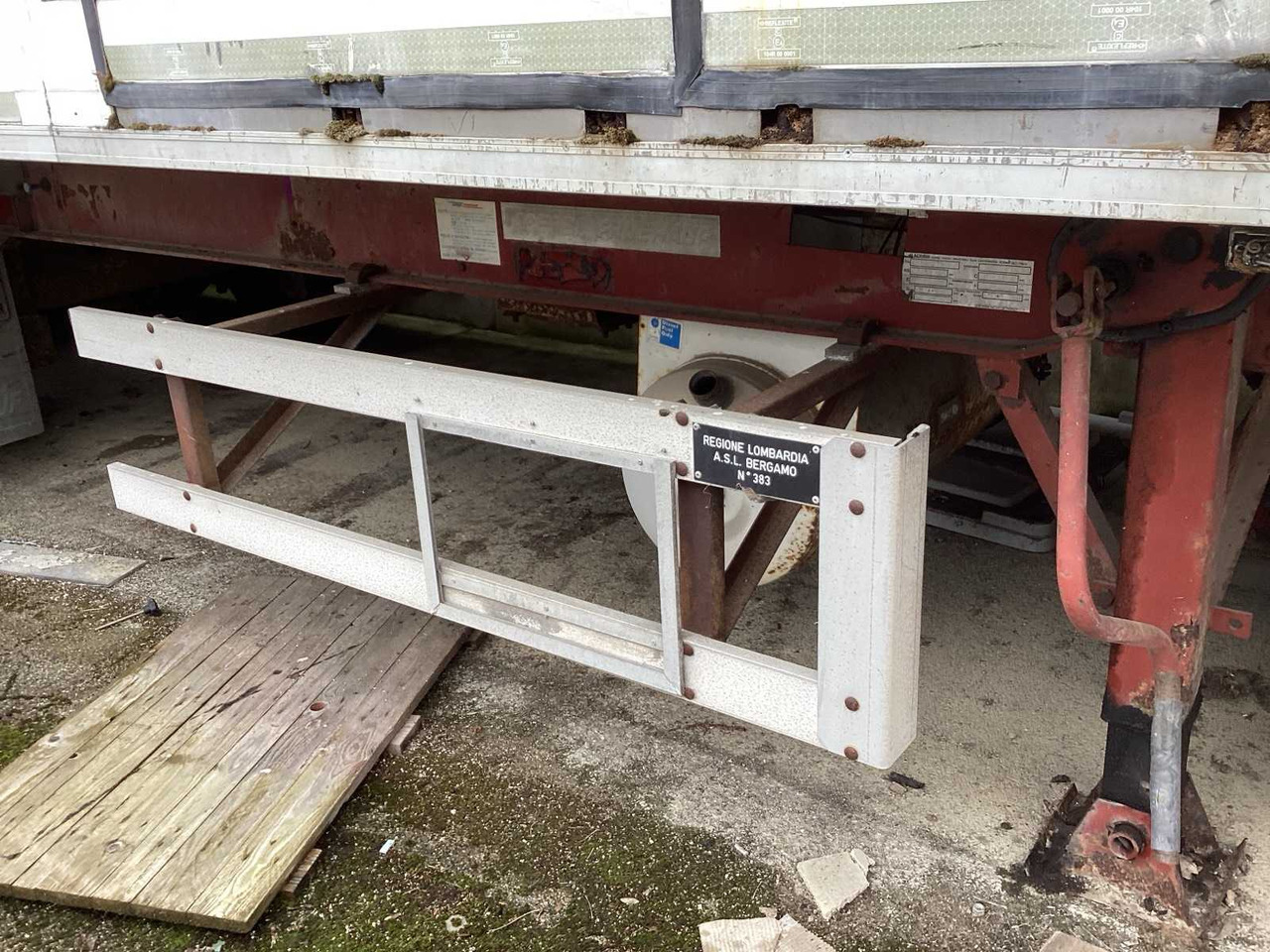 REFRIGERATED SEMI-TRAILER - Semi-remorque: photos 5 REFRIGERATED SEMI-TRAILER - Semi-remorque: photos 5