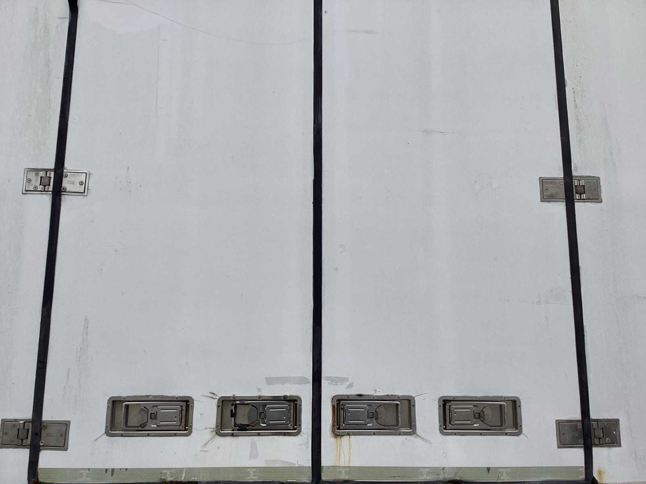 REFRIGERATED SEMI-TRAILER - Semi-remorque: photos 4 REFRIGERATED SEMI-TRAILER - Semi-remorque: photos 4