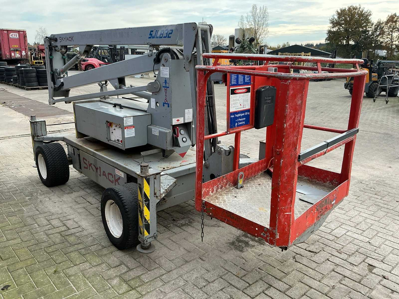 Skyjack 2002 SKYJACK SJLB32 ELECTRIC BOOM LIFT - Nacelle: photos 3 Skyjack 2002 SKYJACK SJLB32 ELECTRIC BOOM LIFT - Nacelle: photos 3