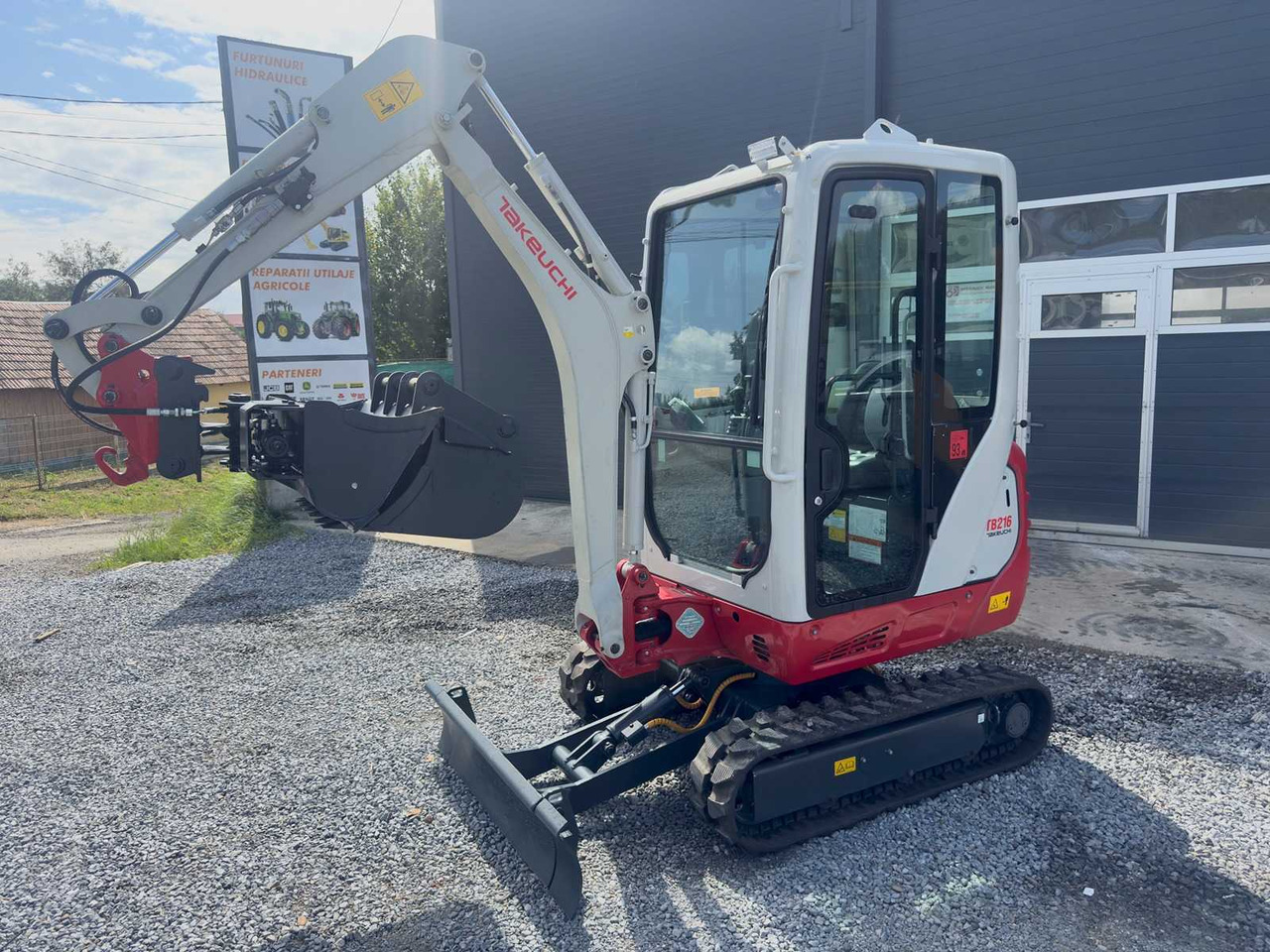 Takeuchi TB 216 - Mini pelle: photos 1 Takeuchi TB 216 - Mini pelle: photos 1