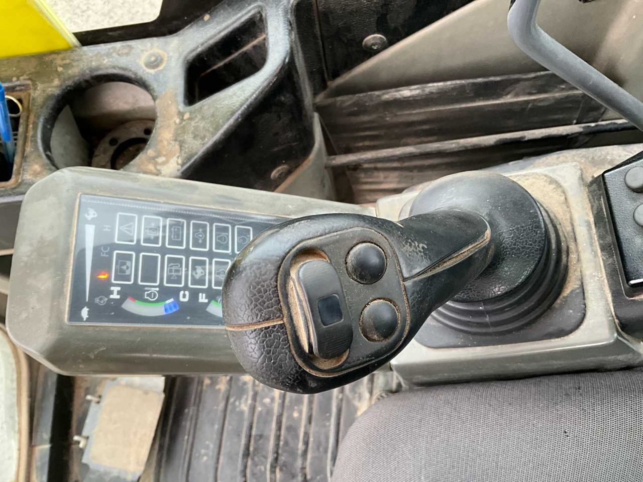 Pelle sur chenille Takeuchi TB1140: photos 32