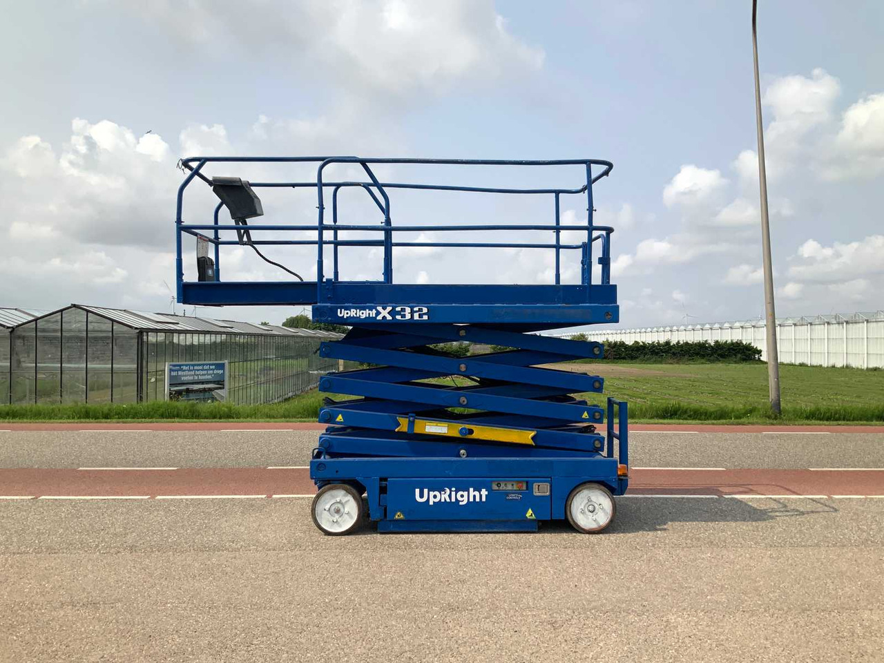 Upright X32 - Nacelle: photos 1 Upright X32 - Nacelle: photos 1