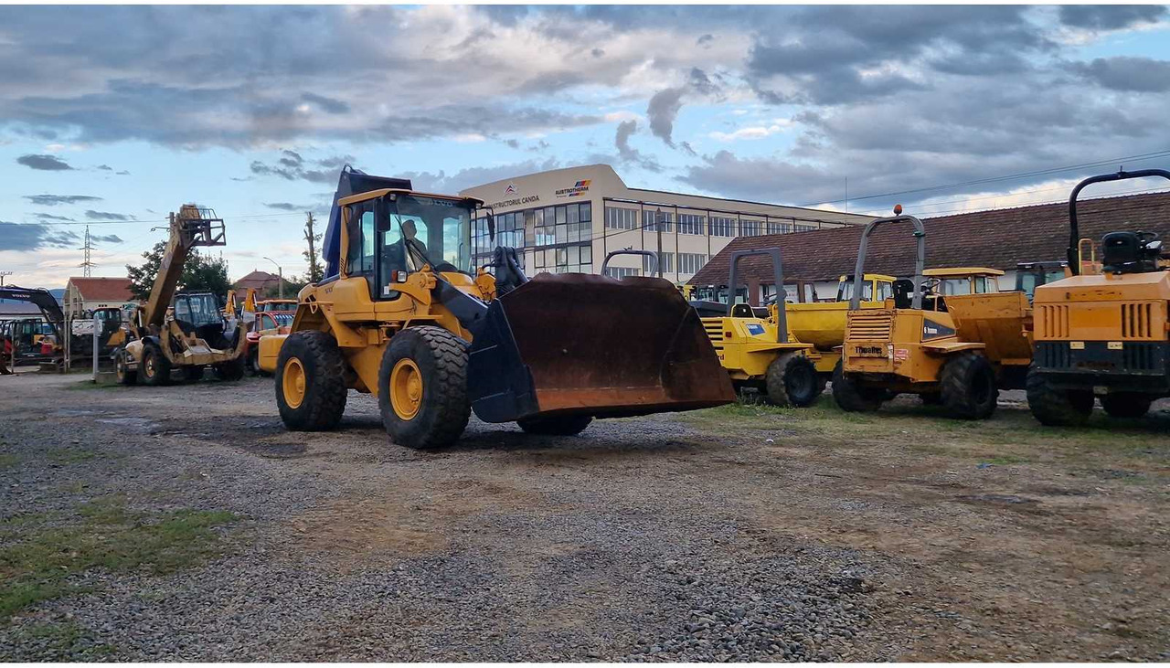 VOLVO 2008 VOLVO L90F WHEELED LOADER - Chargeuse sur pneus: photos 4 VOLVO 2008 VOLVO L90F WHEELED LOADER - Chargeuse sur pneus: photos 4