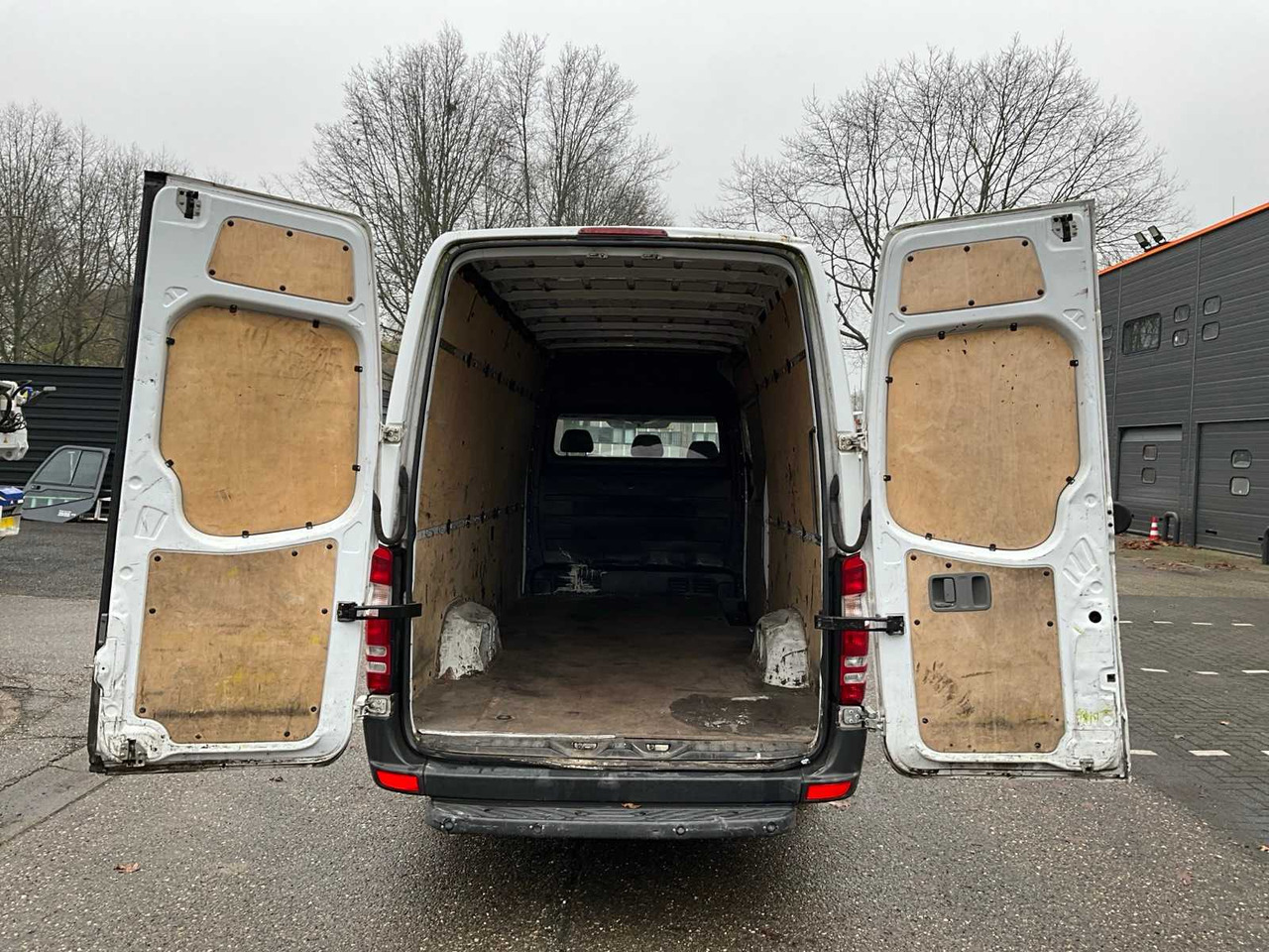 Véhicule utilitaire 2015 MERCEDES-BENZ SPRINTER 313CDI COMMERCIAL VEHICLE V-772-GR: photos 15 Véhicule utilitaire 2015 MERCEDES-BENZ SPRINTER 313CDI COMMERCIAL VEHICLE V-772-GR: photos 15