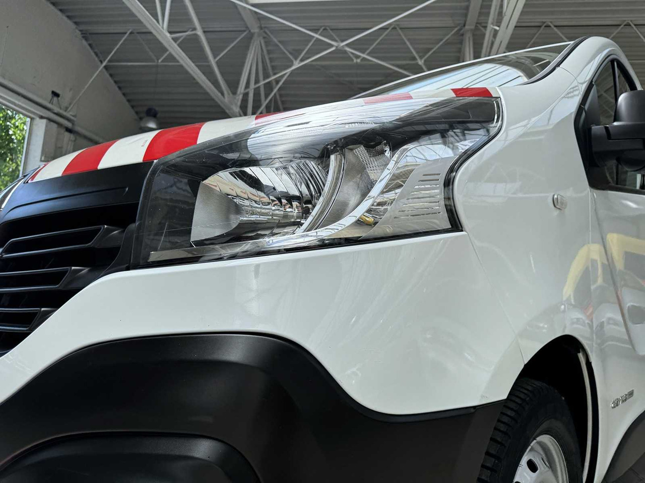 2017 RENAULT TRAFIC DOUBLE CAB 92.000KM - Véhicule utilitaire: photos 4 2017 RENAULT TRAFIC DOUBLE CAB 92.000KM - Véhicule utilitaire: photos 4