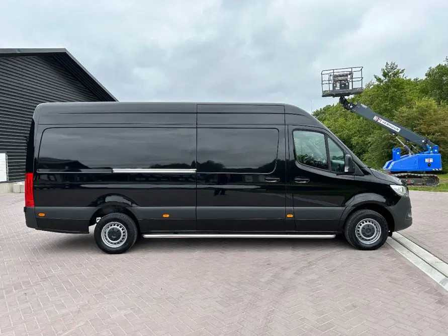 2020 MERCEDES-BENZ SPRINTER 319 COMMERCIAL VEHICLE - Véhicule utilitaire: photos 4 2020 MERCEDES-BENZ SPRINTER 319 COMMERCIAL VEHICLE - Véhicule utilitaire: photos 4