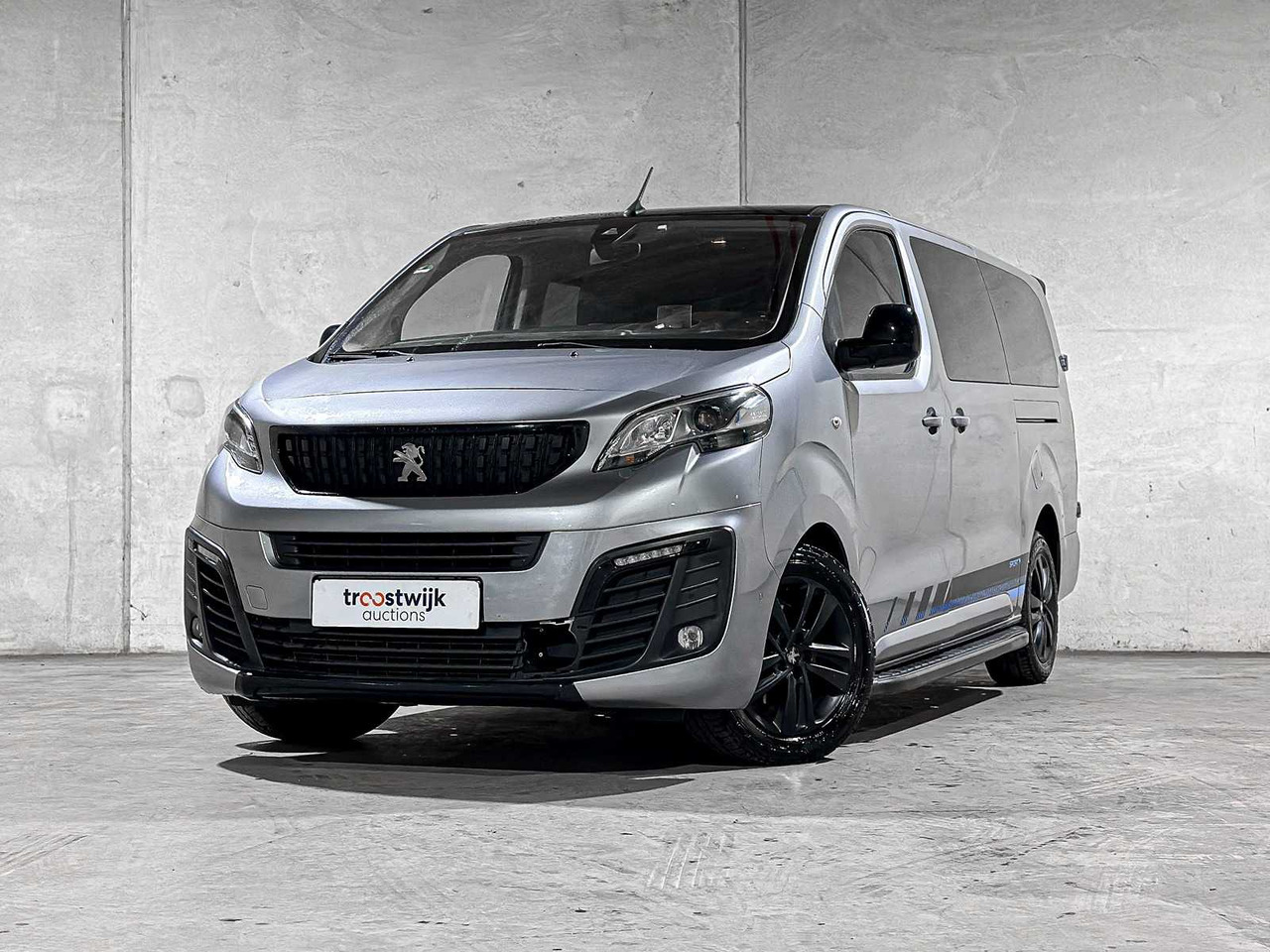 PEUGEOT EXPERT 2.0 BLUEHDI 180 LONG SPORT DC NR 140 178HP 2020, VHL-45-G COMMERCIAL VEHICLE - Véhicule utilitaire: photos 1 PEUGEOT EXPERT 2.0 BLUEHDI 180 LONG SPORT DC NR 140 178HP 2020, VHL-45-G COMMERCIAL VEHICLE - Véhicule utilitaire: photos 1