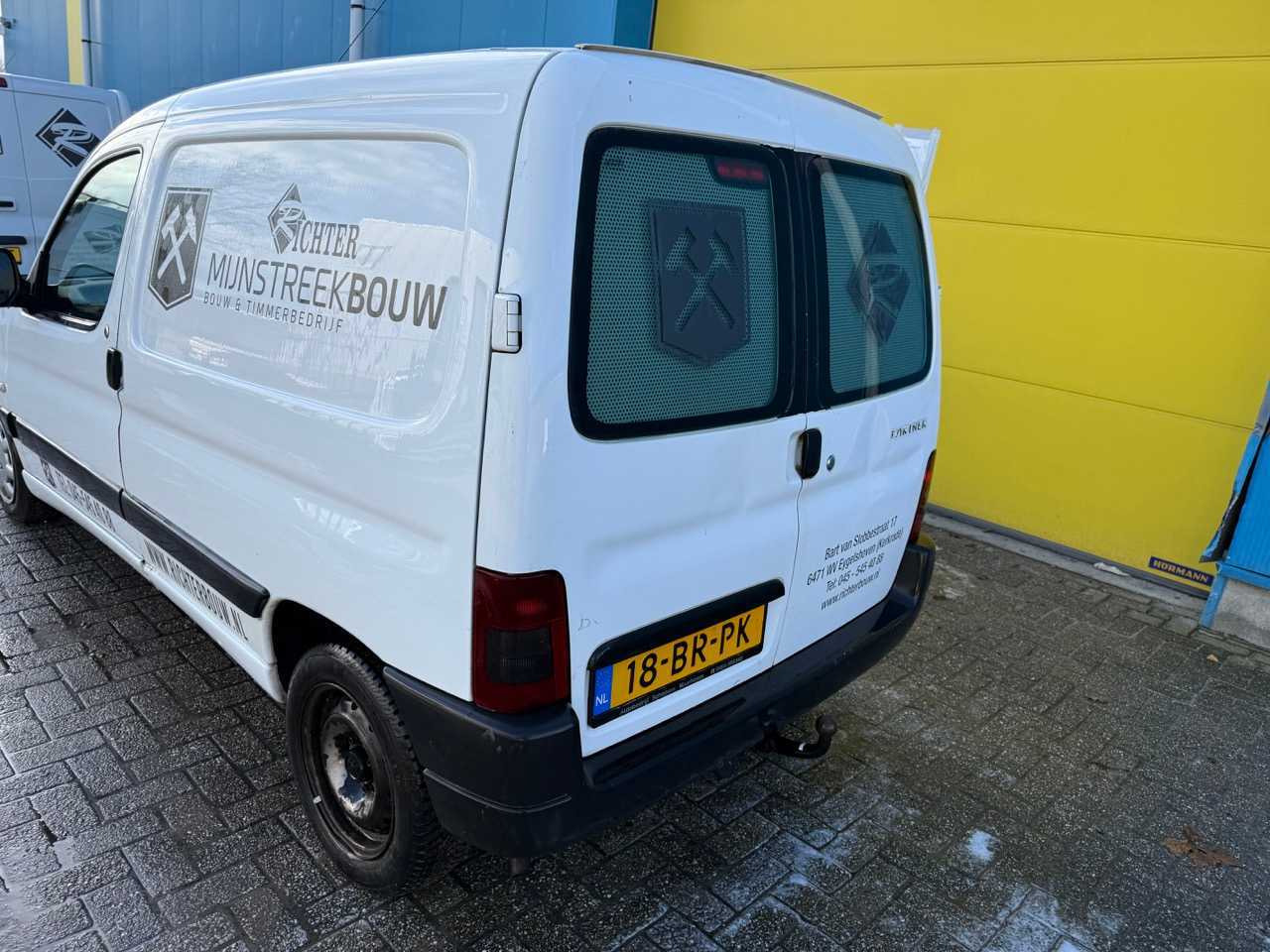 PEUGEOT - PARTNER - 170C 1.9 D AVANTAGE - YEAR: 2004 18-BR-HP - Véhicule utilitaire: photos 4 PEUGEOT - PARTNER - 170C 1.9 D AVANTAGE - YEAR: 2004 18-BR-HP - Véhicule utilitaire: photos 4