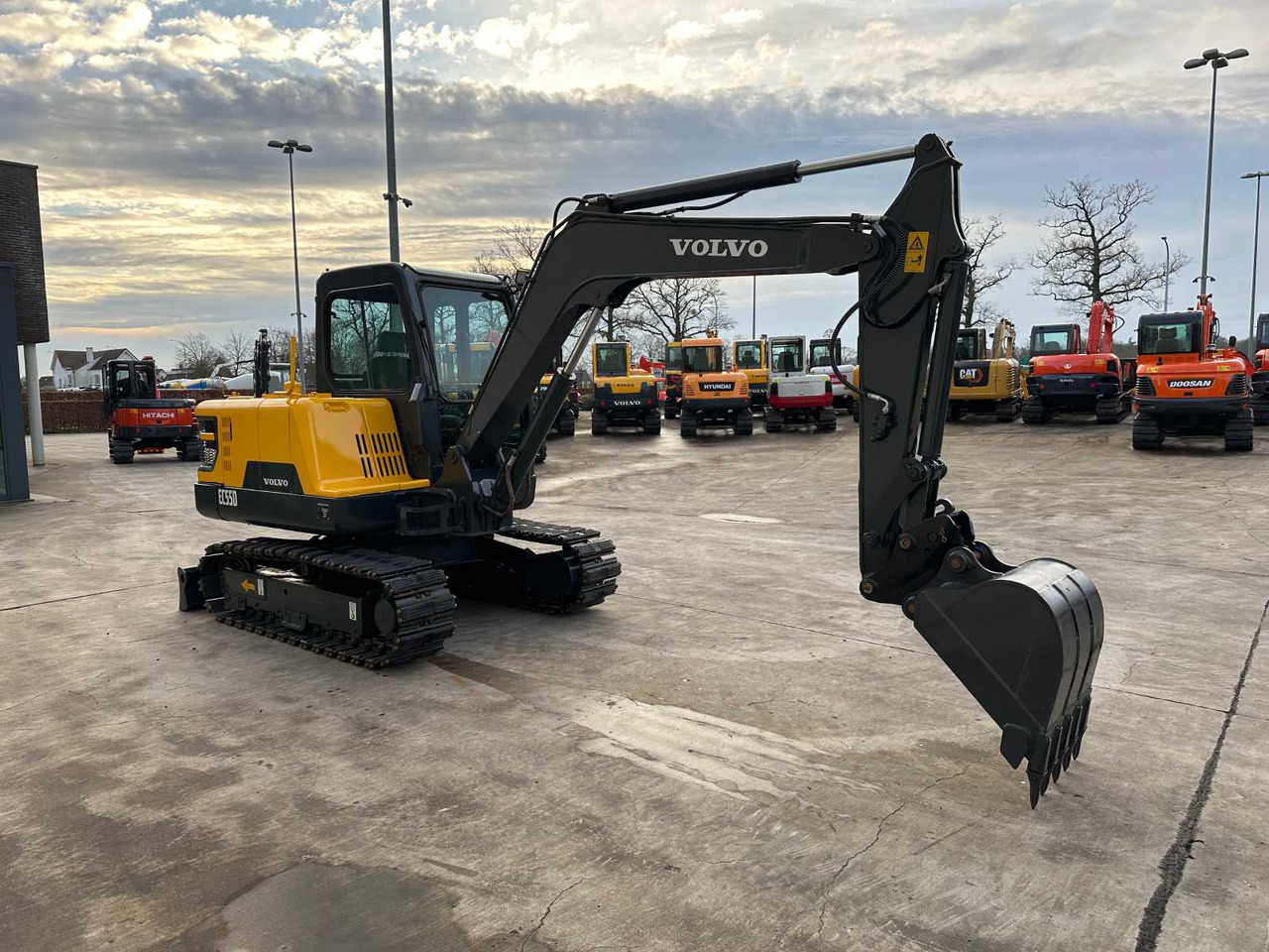 Volvo EC55D - Pelle sur chenille: photos 3 Volvo EC55D - Pelle sur chenille: photos 3