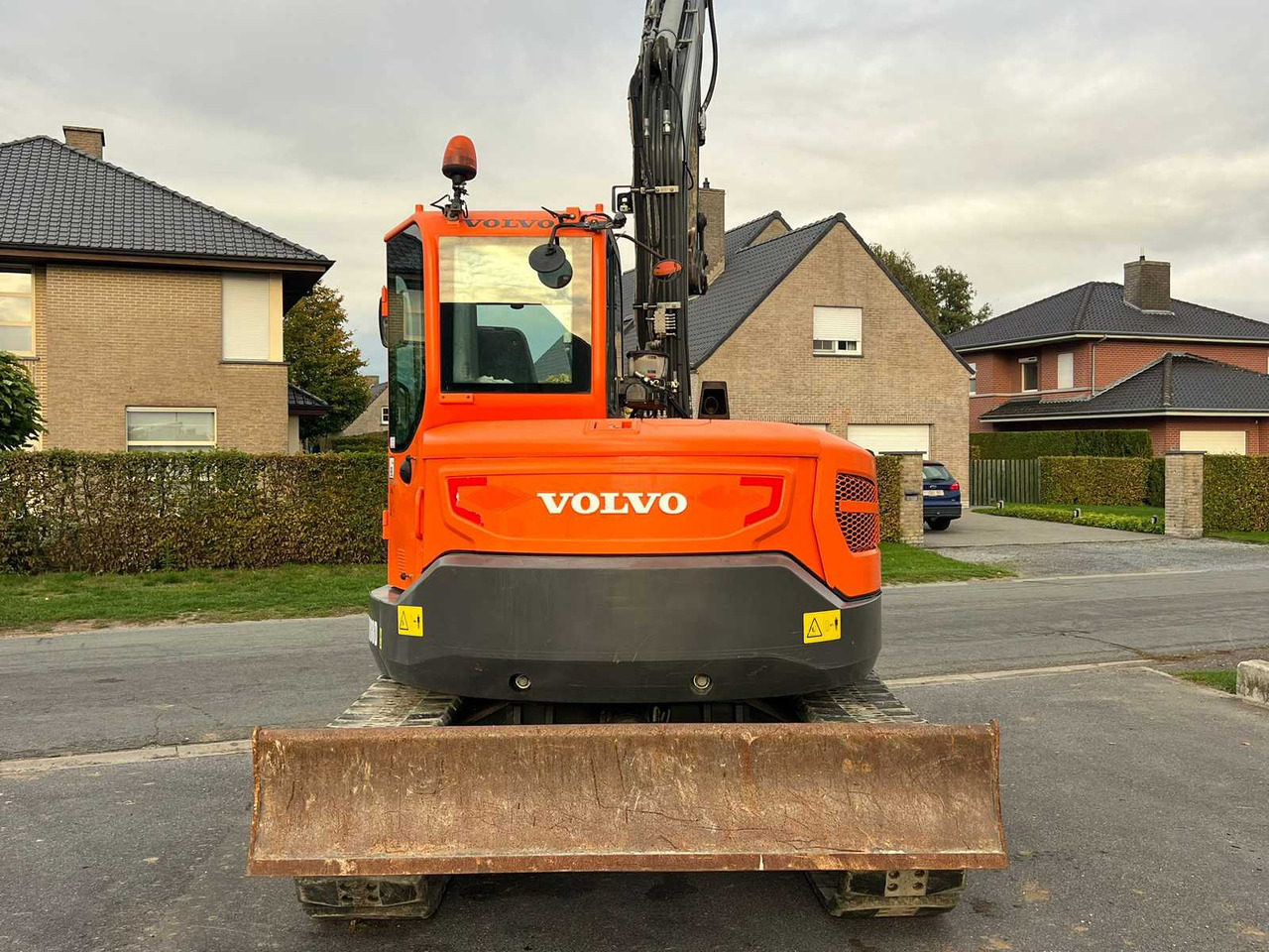 Volvo Excavator ECR88D - Pelle sur chenille: photos 3 Volvo Excavator ECR88D - Pelle sur chenille: photos 3