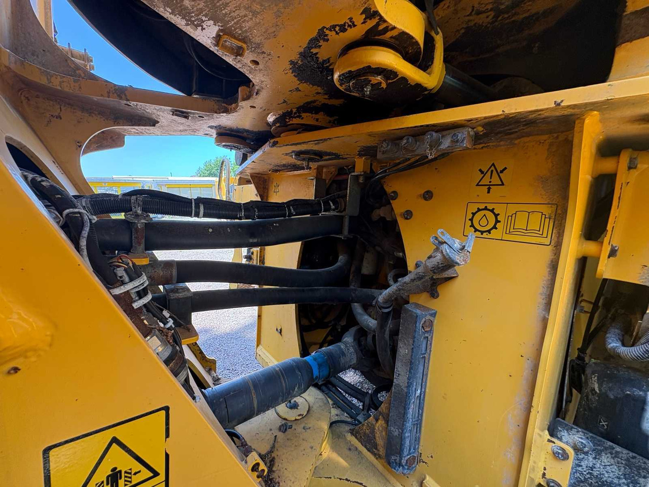 Chargeuse sur pneus Volvo L 180 H: photos 11