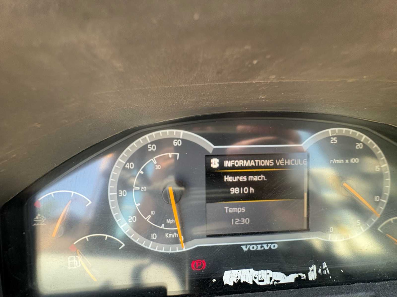 Chargeuse sur pneus Volvo L 180 H: photos 10
