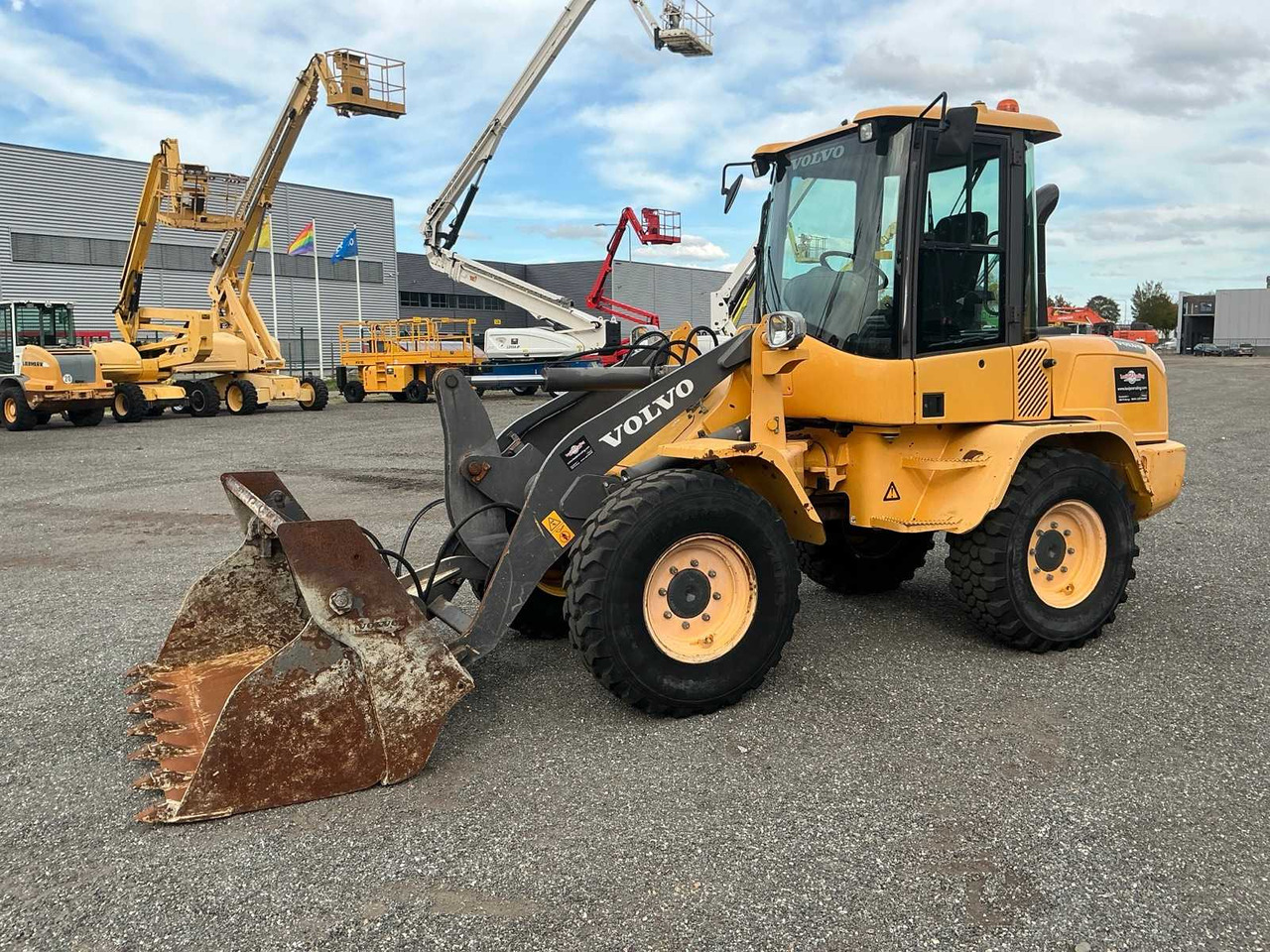 Volvo L35G - Chargeuse sur pneus: photos 2 Volvo L35G - Chargeuse sur pneus: photos 2