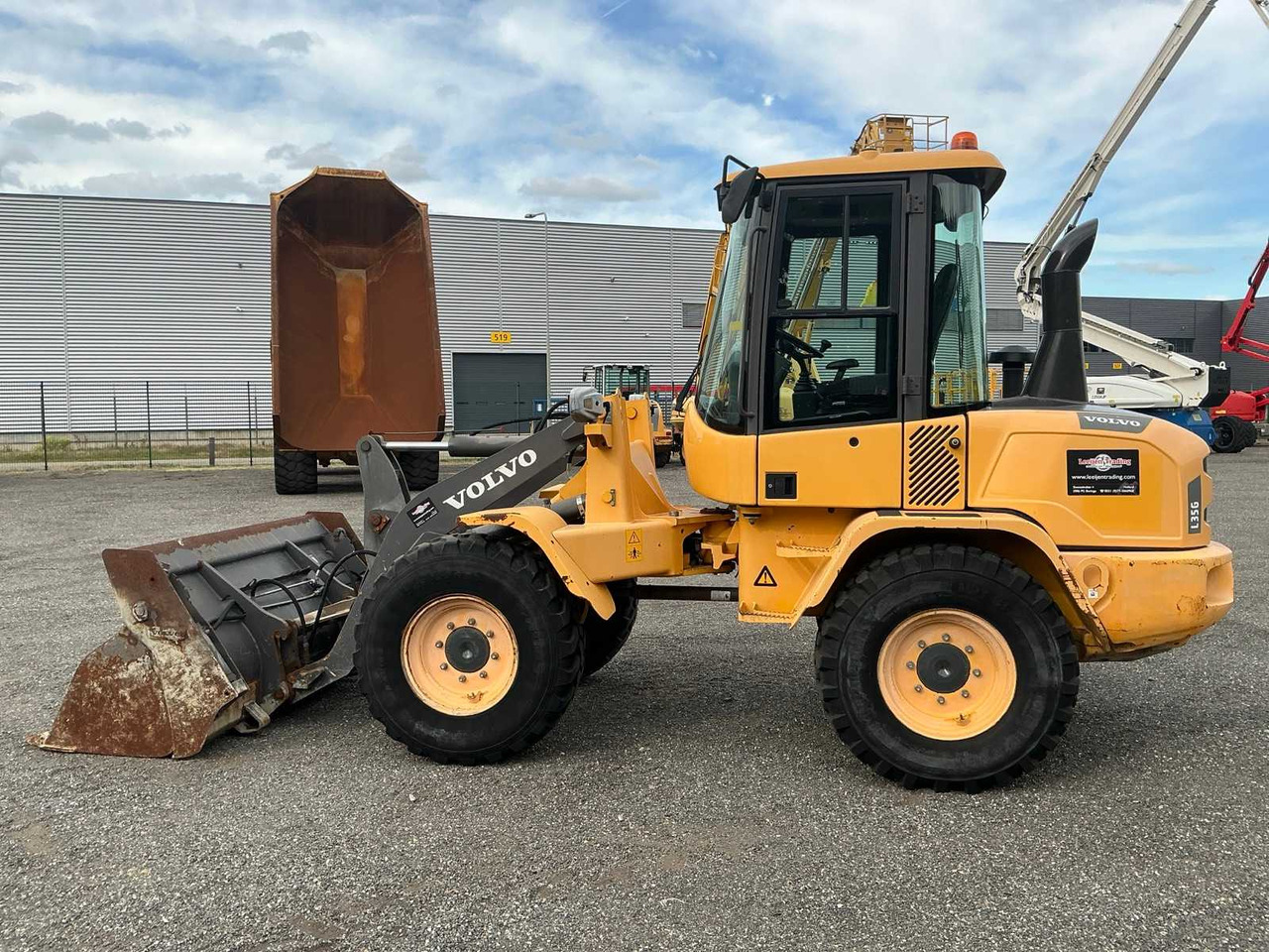 Volvo L35G - Chargeuse sur pneus: photos 1 Volvo L35G - Chargeuse sur pneus: photos 1