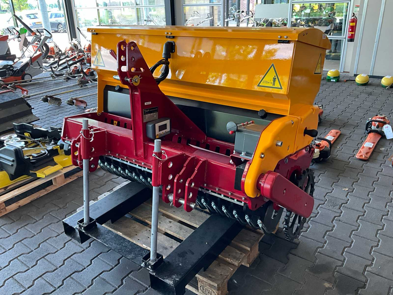 Vredo DZ5 Single compact 140 - Semoir/ Planteuse: photos 1 Vredo DZ5 Single compact 140 - Semoir/ Planteuse: photos 1