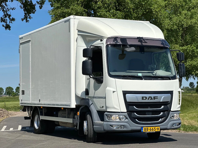 DAF LF 230 LF230.12 EURO6. 61797km!! 440x244x228 Bakwagen met Laadklep. - Camion fourgon: photos 2 DAF LF 230 LF230.12 EURO6. 61797km!! 440x244x228 Bakwagen met Laadklep. - Camion fourgon: photos 2