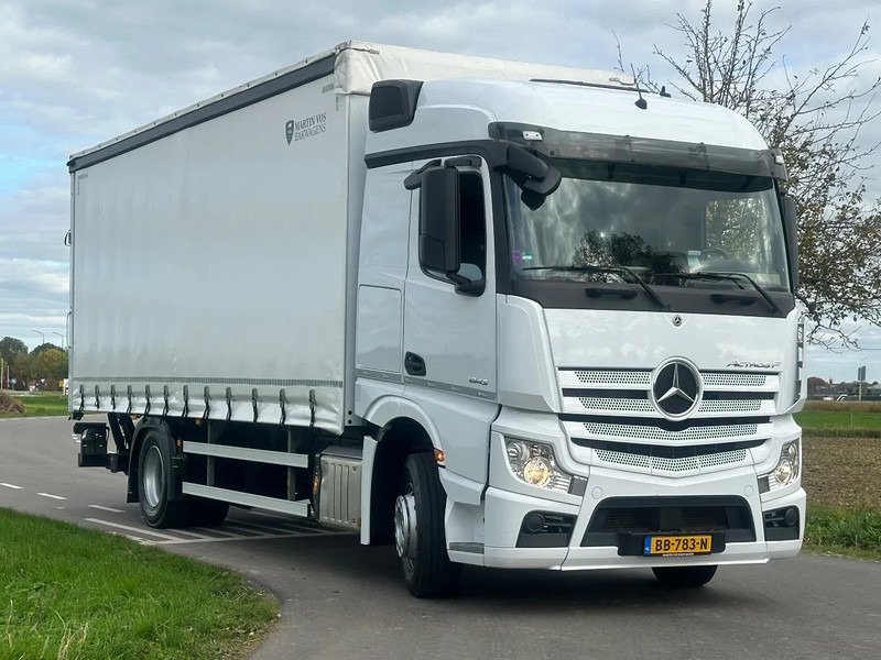 Mercedes-Benz Actros ACTROS 1843L 2022. 183432km Schuifzeil met Laadklep 2000kg - Camion à rideaux coulissants: photos 2 Mercedes-Benz Actros ACTROS 1843L 2022. 183432km Schuifzeil met Laadklep 2000kg - Camion à rideaux coulissants: photos 2
