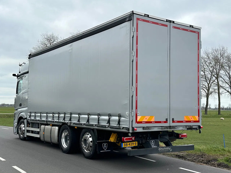 Mercedes-Benz Actros ACTROS 2545LL EURO6. 2021. 280dKm!! - Camion à rideaux coulissants: photos 3 Mercedes-Benz Actros ACTROS 2545LL EURO6. 2021. 280dKm!! - Camion à rideaux coulissants: photos 3
