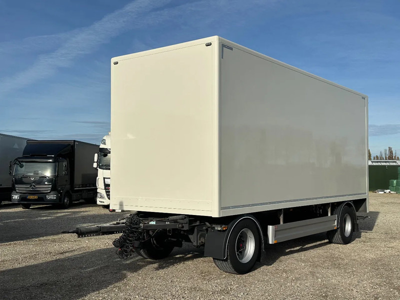 Pacton PACTON GESLOTEN AANHANGER MET LAADKLEP - Remorque fourgon: photos 1 Pacton PACTON GESLOTEN AANHANGER MET LAADKLEP - Remorque fourgon: photos 1