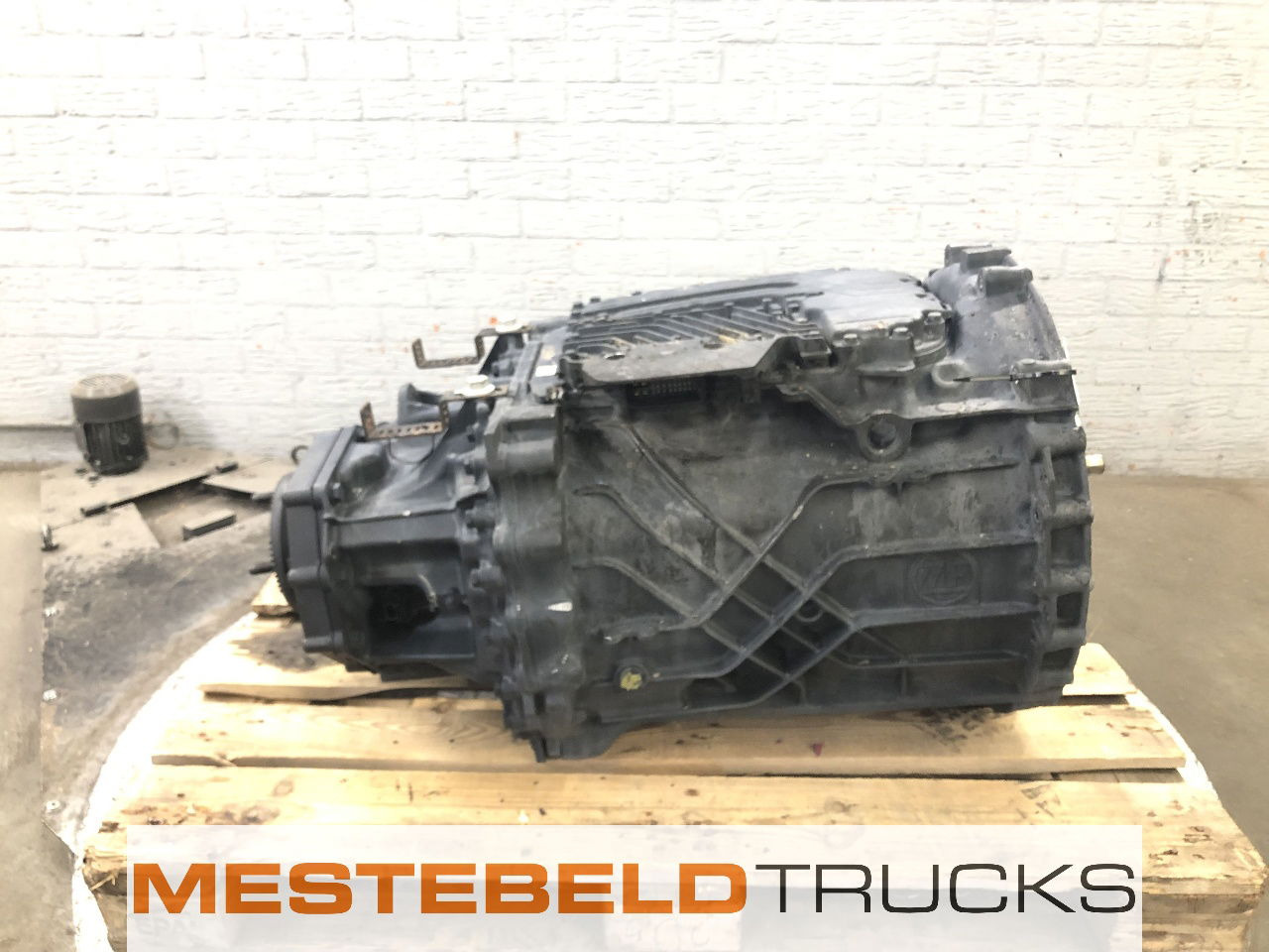 BMC Versnellingsbak 12 TX 2210 TO - Boîte de vitesse et pièces pour Camion: photos 1 BMC Versnellingsbak 12 TX 2210 TO - Boîte de vitesse et pièces pour Camion: photos 1