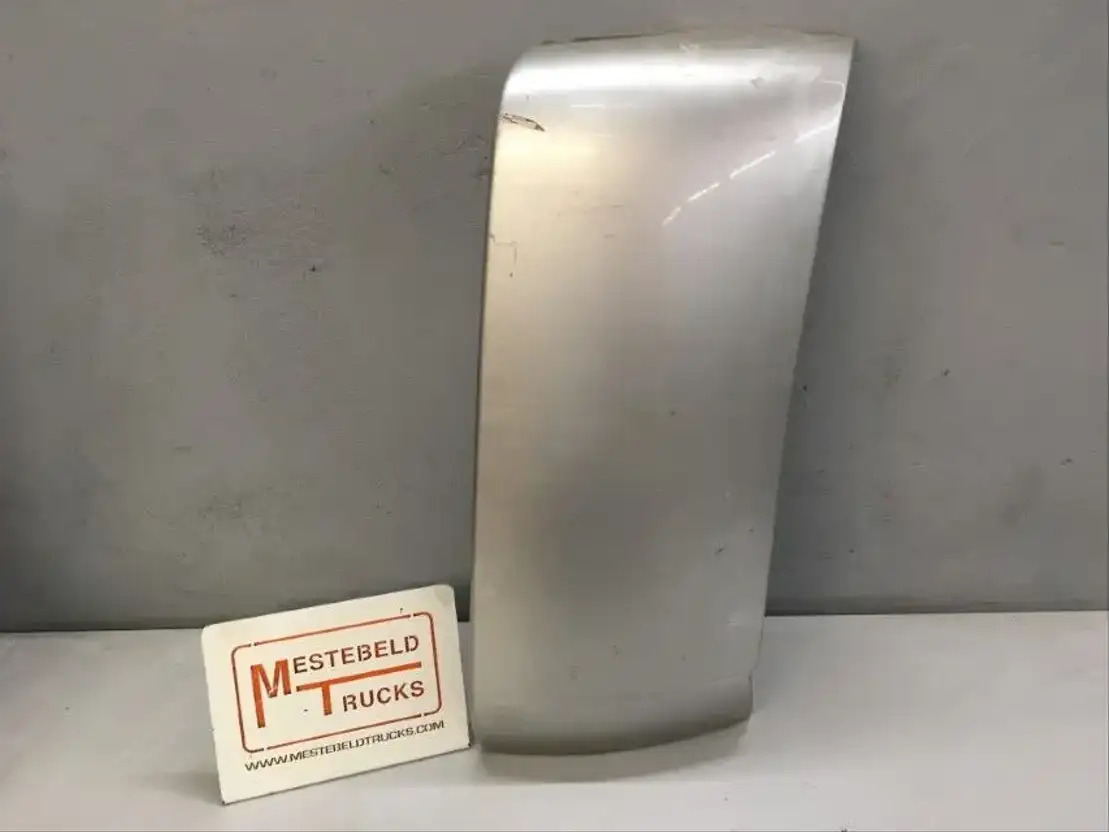 DAF Bovenste fender rechts - Cabine et intérieur pour Camion: photos 1 DAF Bovenste fender rechts - Cabine et intérieur pour Camion: photos 1