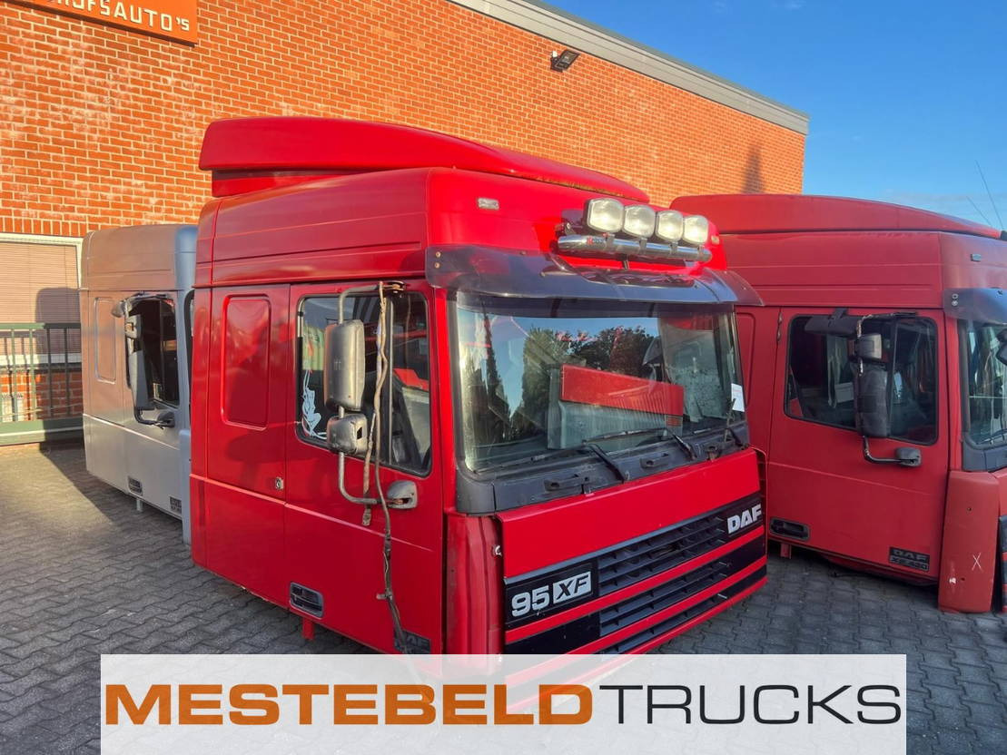 DAF Cabine Spacecab Euro 2  - Cabine pour Camion: photos 2 DAF Cabine Spacecab Euro 2  - Cabine pour Camion: photos 2
