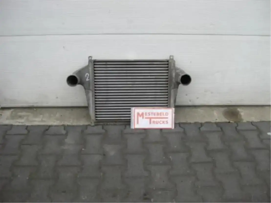 DAF Intercooler - Intercooler pour Camion: photos 1 DAF Intercooler - Intercooler pour Camion: photos 1