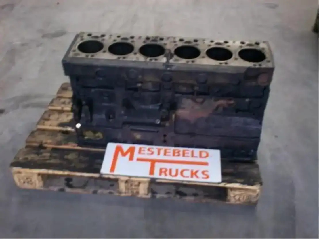 DAF Motorblok 75CF kaal - Moteur et pièces pour Camion: photos 1 DAF Motorblok 75CF kaal - Moteur et pièces pour Camion: photos 1