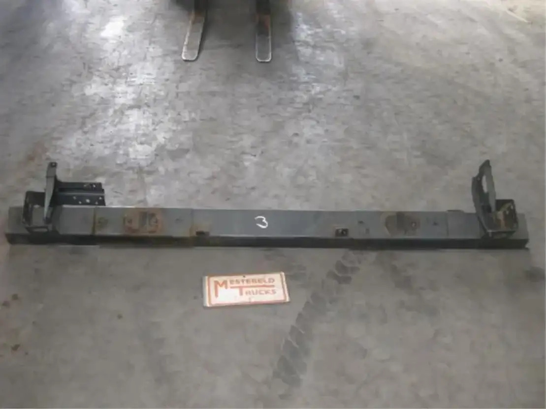 DAF Onderrijbeveiliging XF 95 - Frame/ Châssis pour Camion: photos 1 DAF Onderrijbeveiliging XF 95 - Frame/ Châssis pour Camion: photos 1