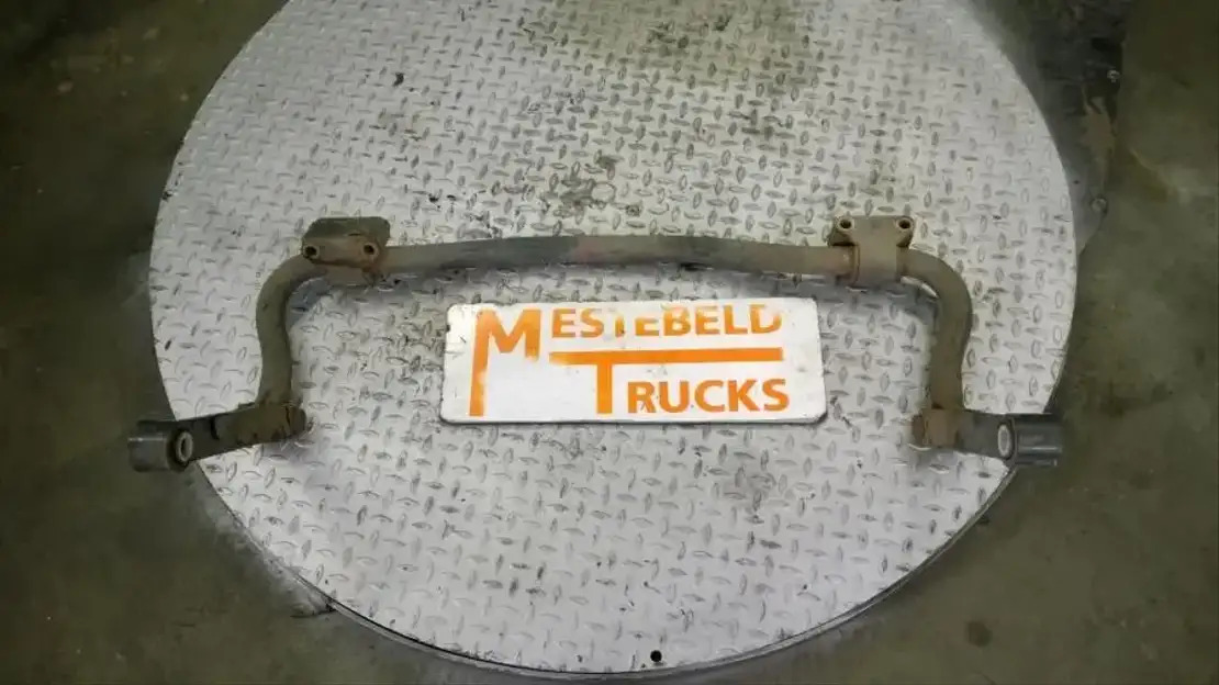 Iveco Stabilisator vooras Eurocargo 120E22 - Essieu avant pour Camion: photos 1 Iveco Stabilisator vooras Eurocargo 120E22 - Essieu avant pour Camion: photos 1
